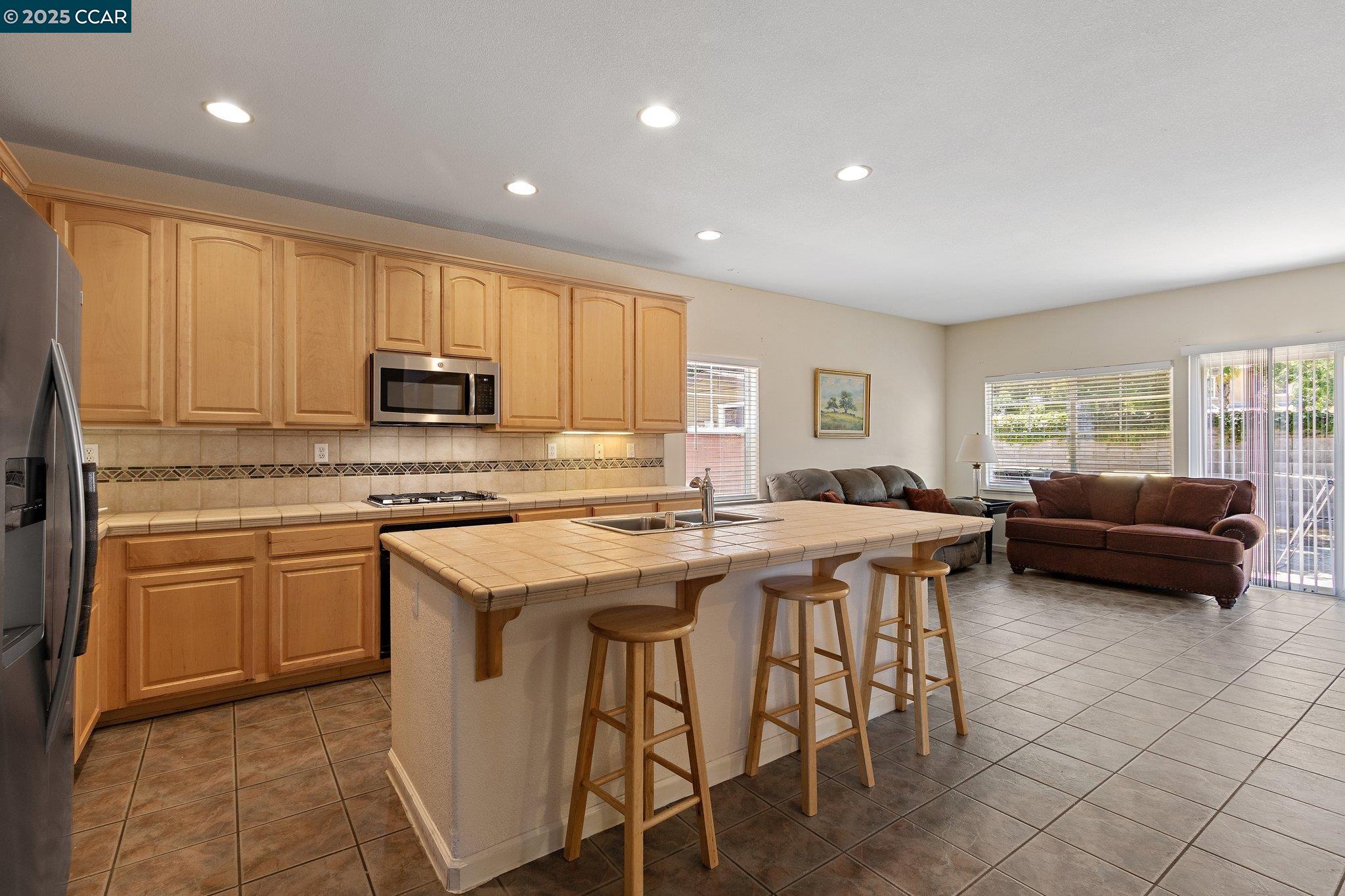 Detail Gallery Image 10 of 33 For 13377 Talc St, Lathrop,  CA 95330 - 4 Beds | 3 Baths