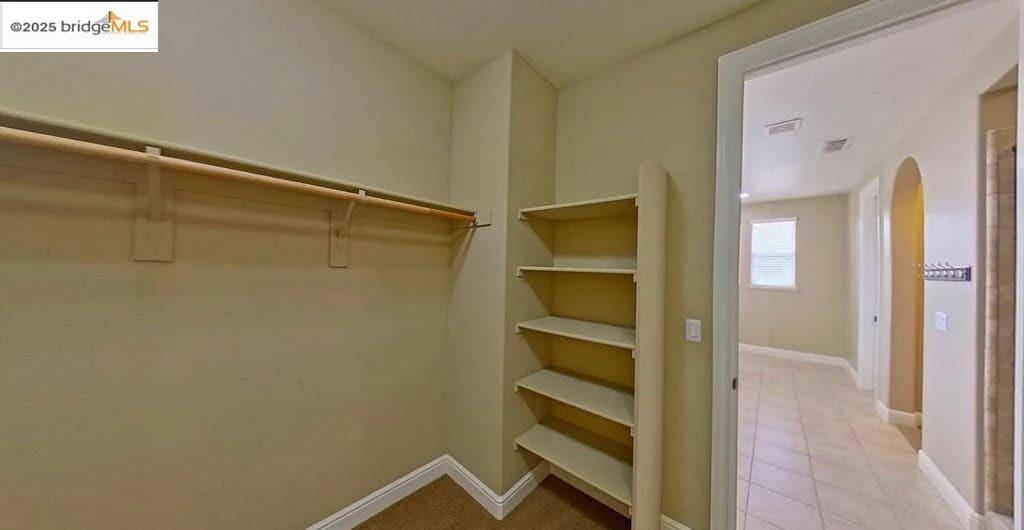 Detail Gallery Image 11 of 30 For 9670 Canopy Tree St, Roseville,  CA 95747 - 5 Beds | 4/2 Baths