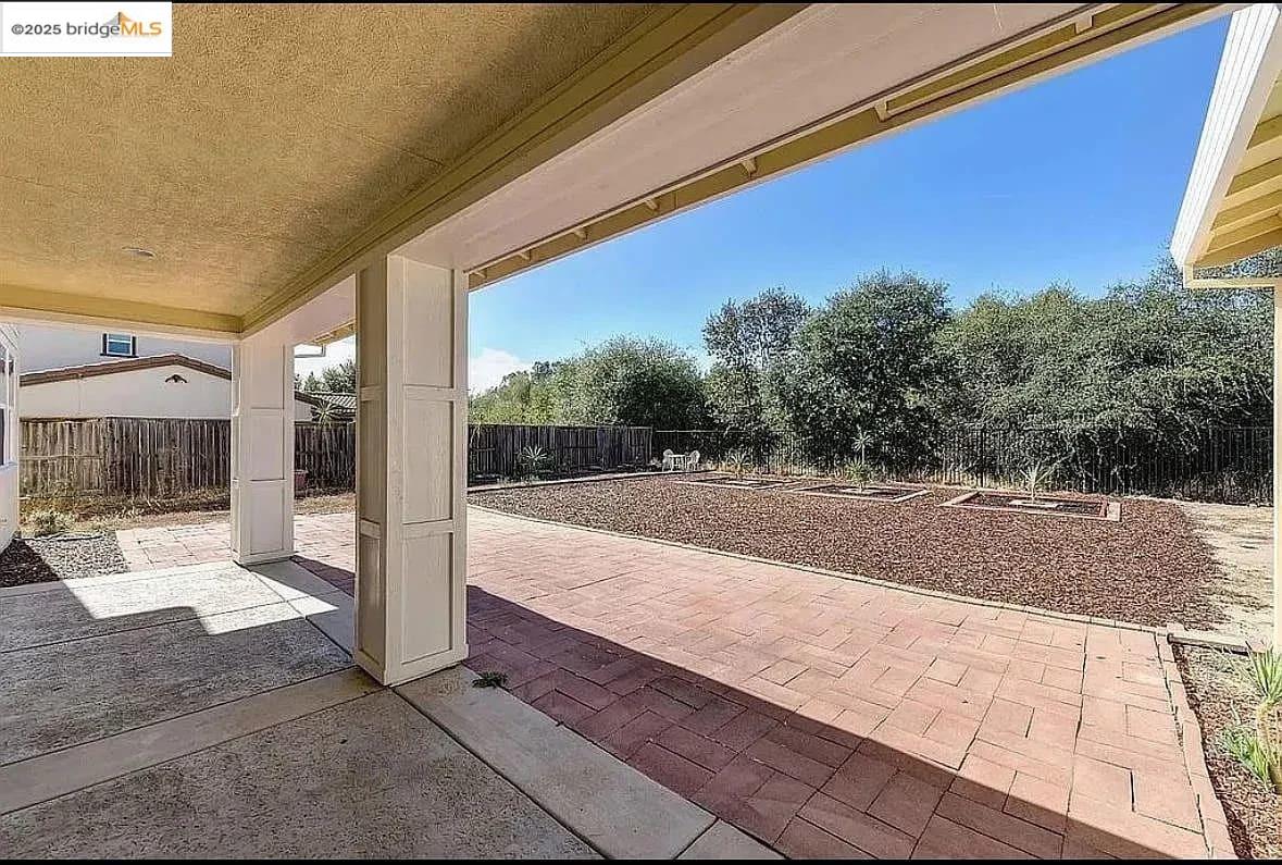 Detail Gallery Image 15 of 30 For 9670 Canopy Tree St, Roseville,  CA 95747 - 5 Beds | 4/2 Baths