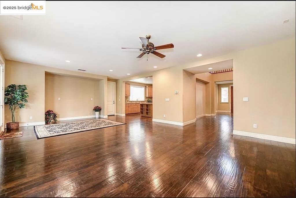 Detail Gallery Image 17 of 30 For 9670 Canopy Tree St, Roseville,  CA 95747 - 5 Beds | 4/2 Baths