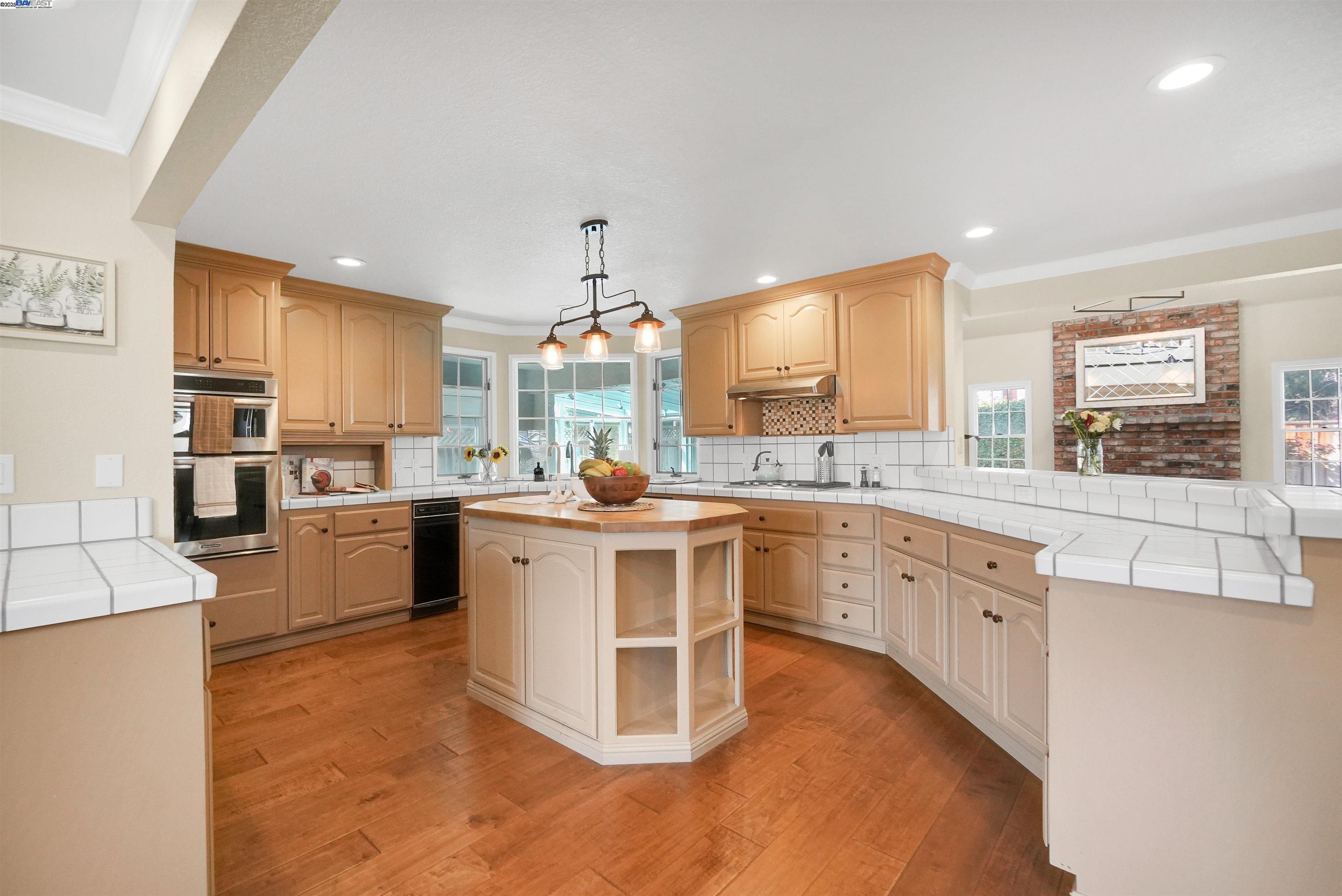 Detail Gallery Image 19 of 55 For 3232 Flemington Ct, Pleasanton,  CA 94588 - 4 Beds | 3 Baths