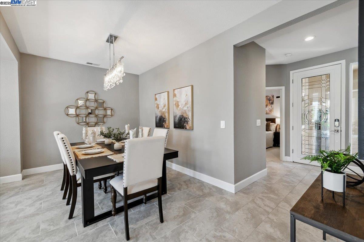Photo #6: 41102229 Listing 