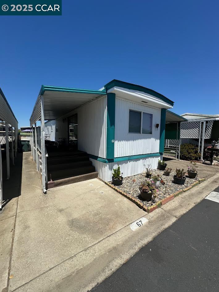 Detail Gallery Image 1 of 33 For 150 Pestana Ave #67,  Manteca,  CA 95336 - 2 Beds | 1 Baths