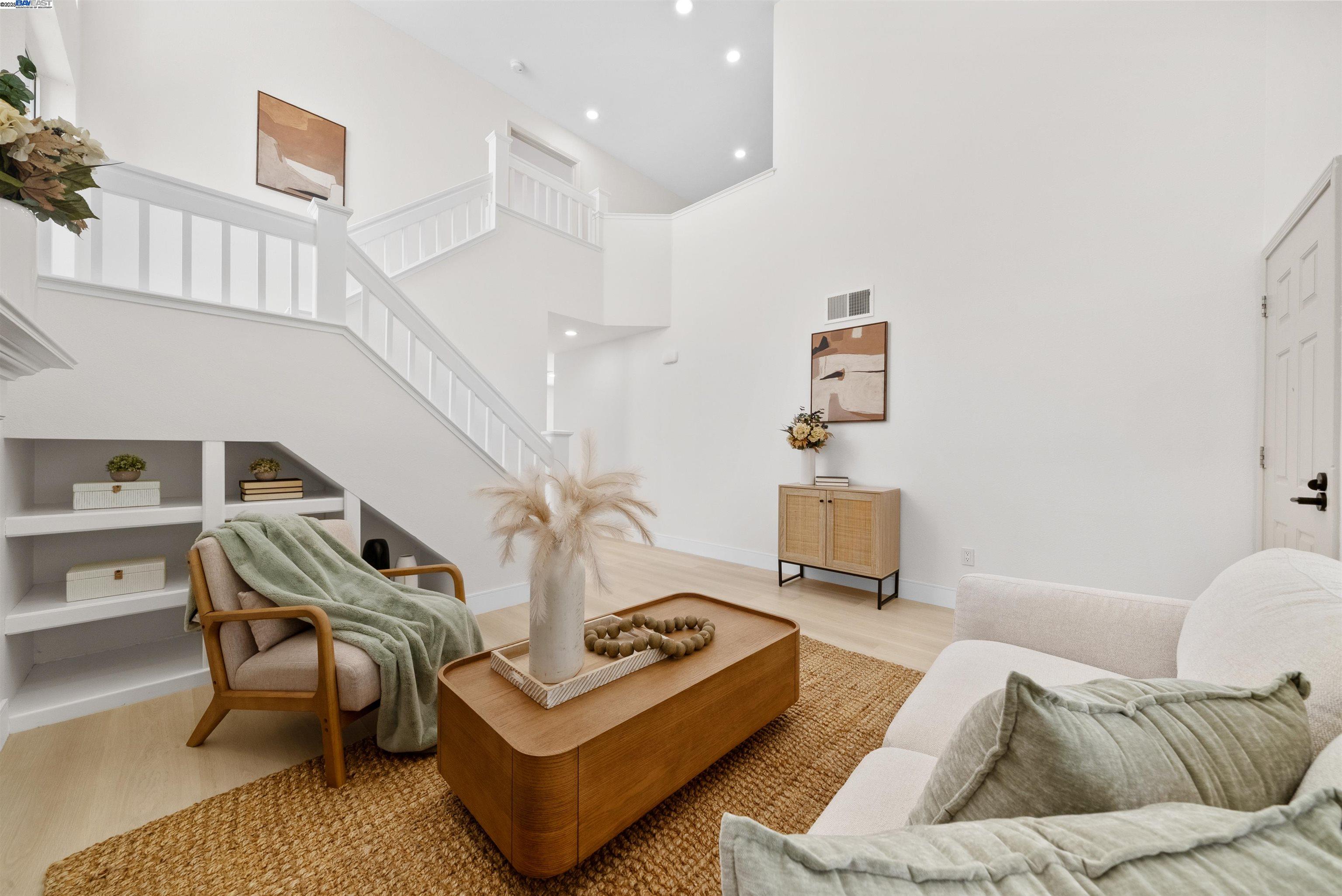 Detail Gallery Image 5 of 34 For 786 Pacu Ter, Fremont,  CA 94536 - 4 Beds | 2/1 Baths
