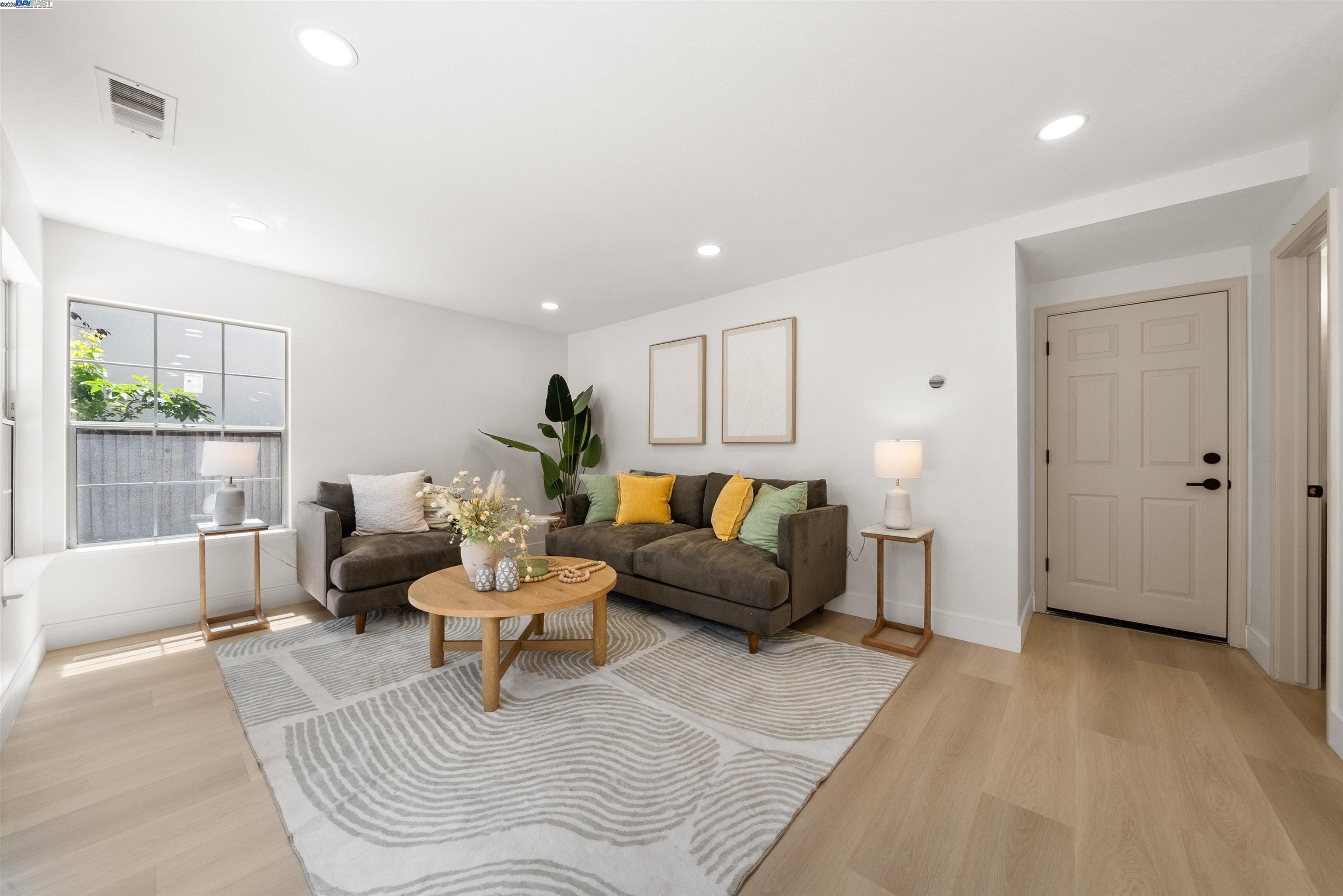 Detail Gallery Image 7 of 34 For 786 Pacu Ter, Fremont,  CA 94536 - 4 Beds | 2/1 Baths
