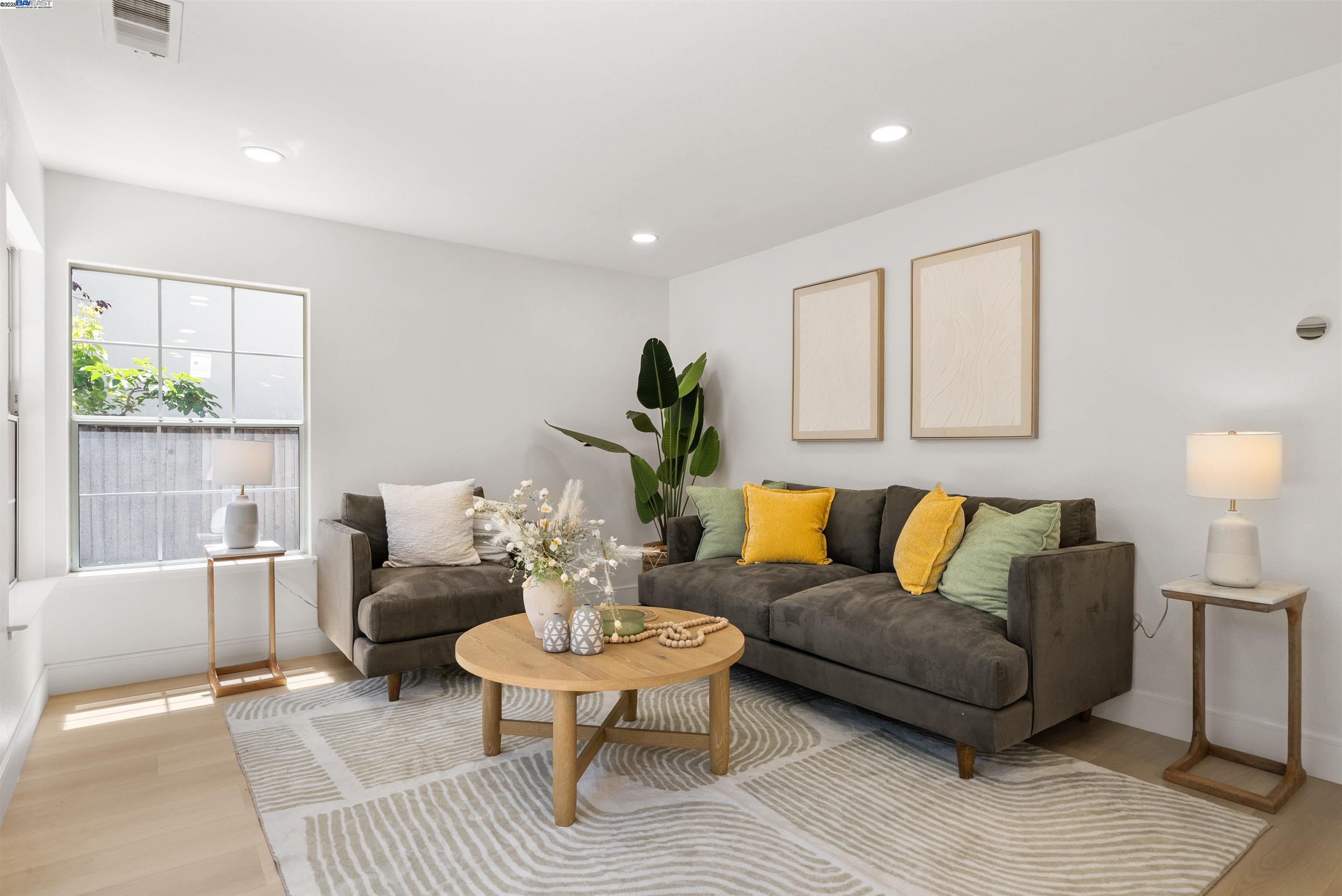 Detail Gallery Image 8 of 34 For 786 Pacu Ter, Fremont,  CA 94536 - 4 Beds | 2/1 Baths