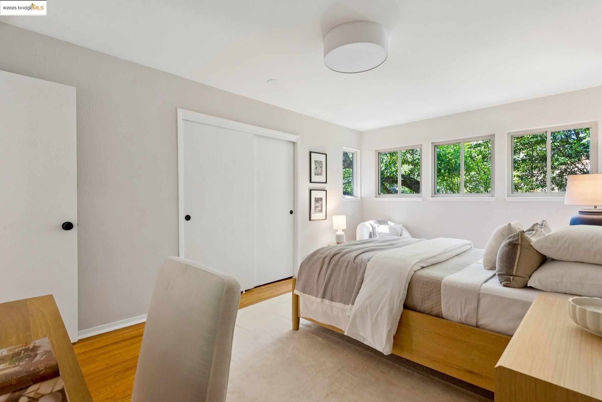 Detail Gallery Image 31 of 60 For 4393 Bridgeview Dr, Oakland,  CA 94602 - 4 Beds | 3/1 Baths