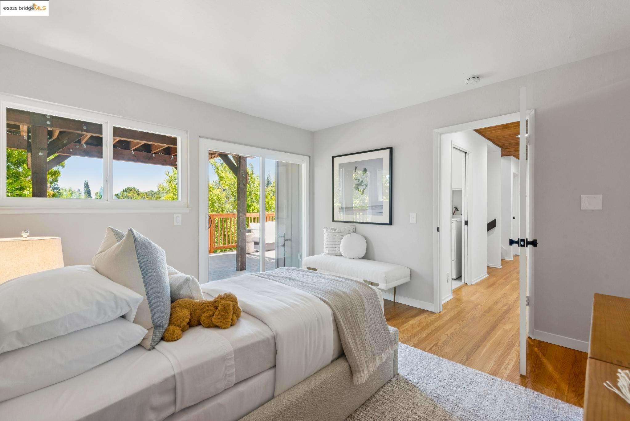 Detail Gallery Image 40 of 60 For 4393 Bridgeview Dr, Oakland,  CA 94602 - 4 Beds | 3/1 Baths