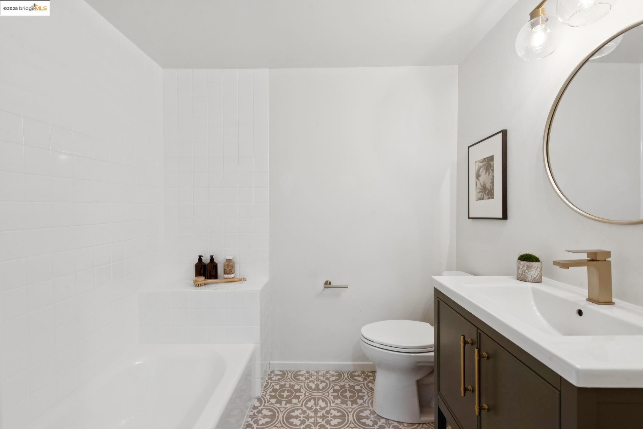 Detail Gallery Image 53 of 60 For 4393 Bridgeview Dr, Oakland,  CA 94602 - 4 Beds | 3/1 Baths