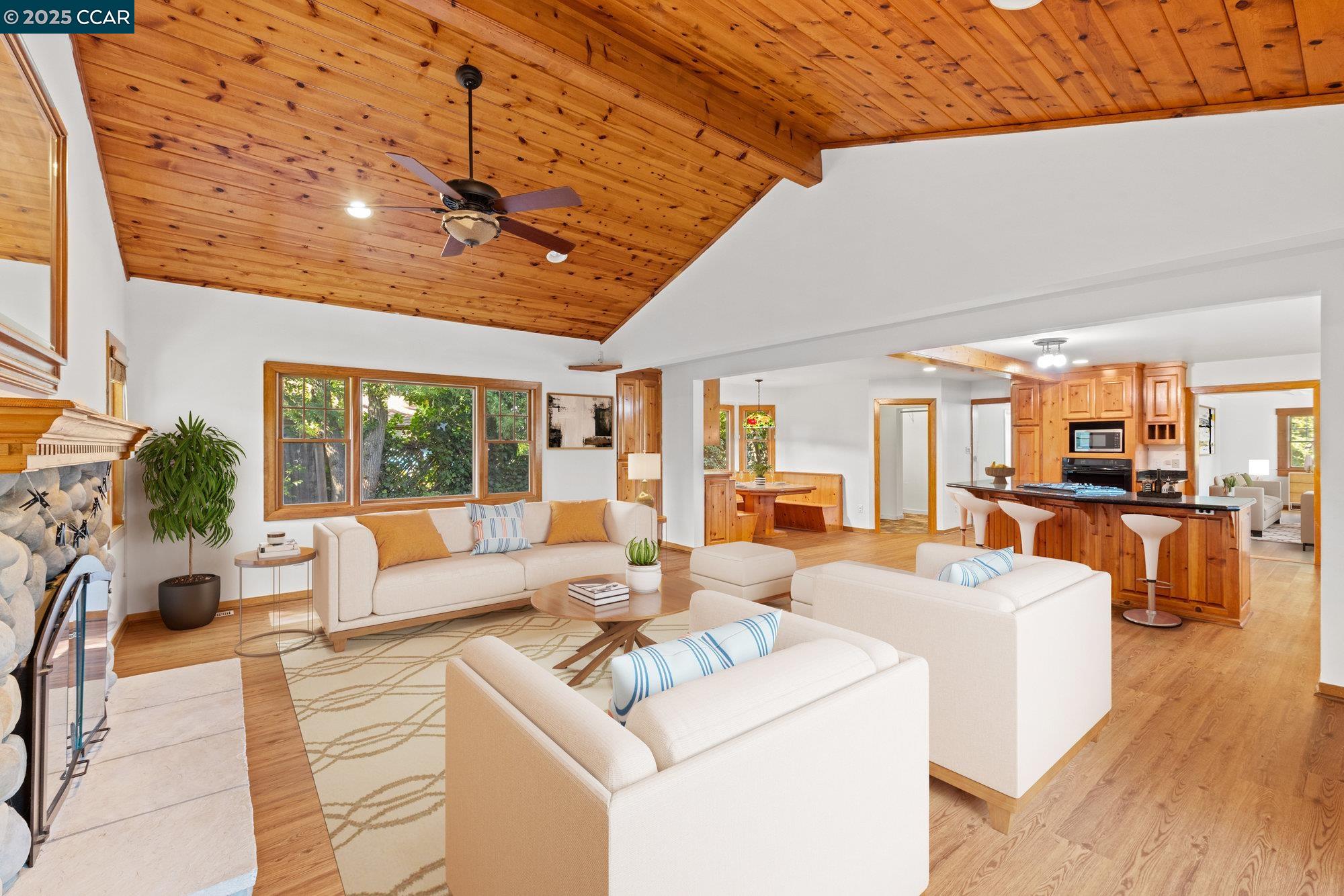 Detail Gallery Image 11 of 60 For 3505 Euclid Ave, Concord,  CA 94519 - 4 Beds | 3 Baths