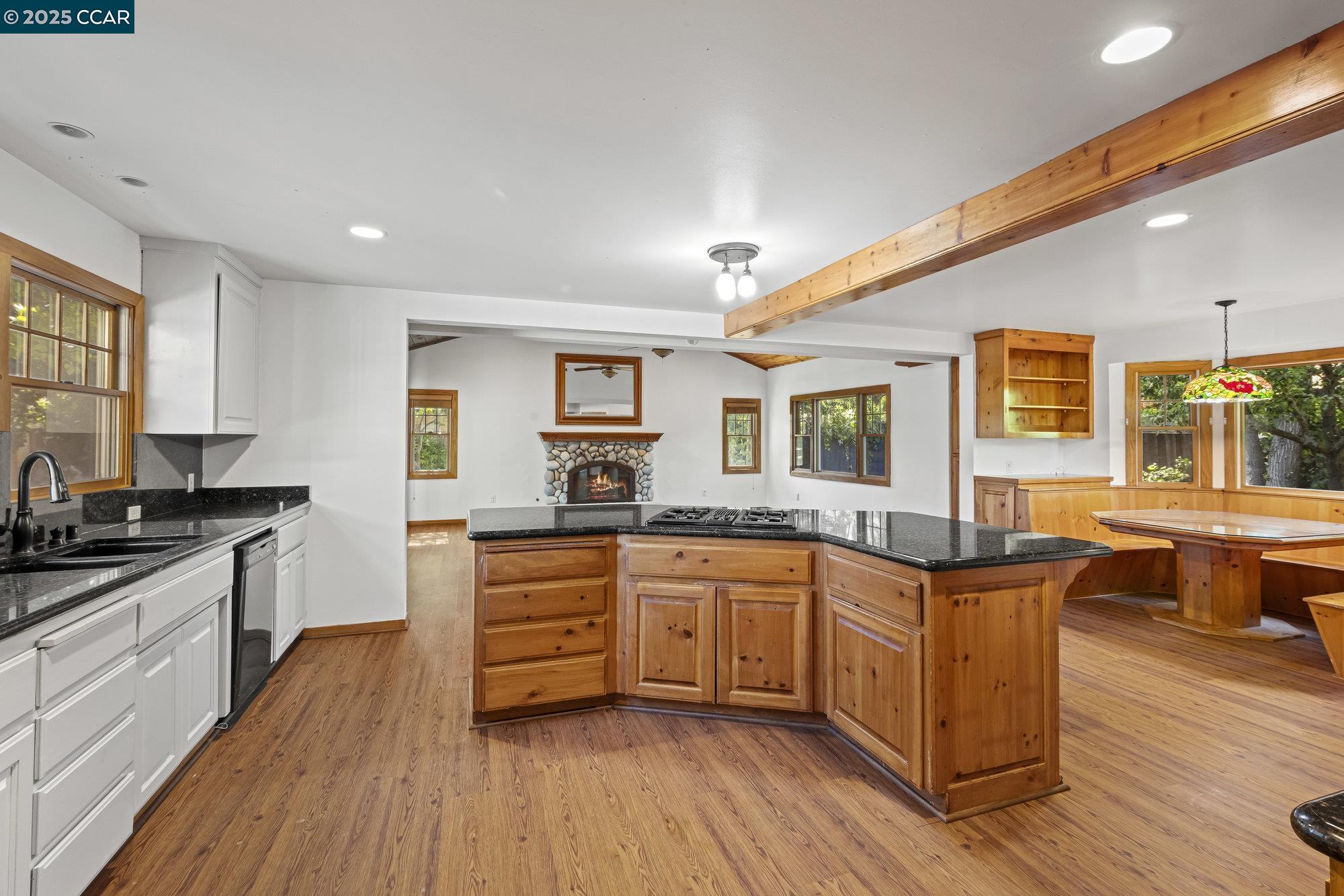 Detail Gallery Image 23 of 60 For 3505 Euclid Ave, Concord,  CA 94519 - 4 Beds | 3 Baths