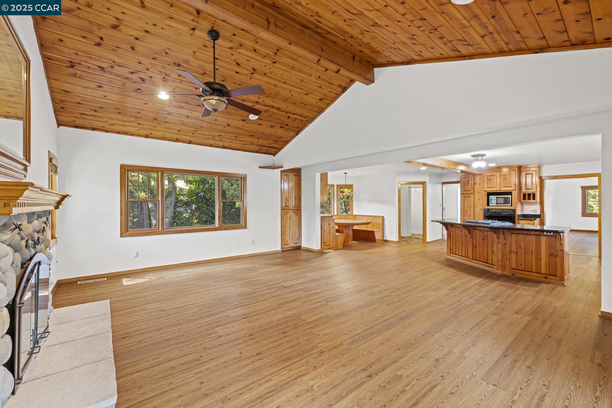 Detail Gallery Image 29 of 60 For 3505 Euclid Ave, Concord,  CA 94519 - 4 Beds | 3 Baths