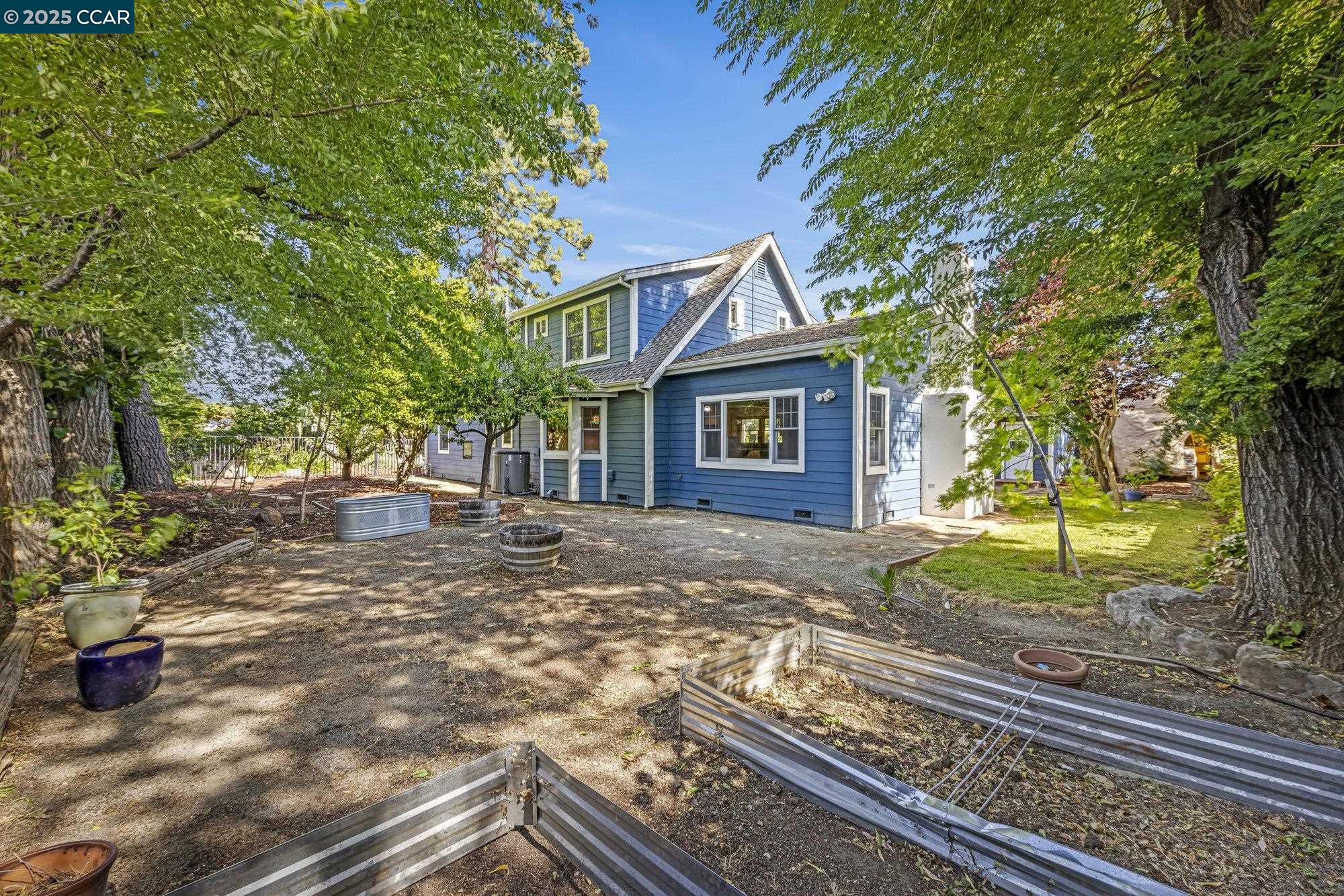 Detail Gallery Image 35 of 60 For 3505 Euclid Ave, Concord,  CA 94519 - 4 Beds | 3 Baths