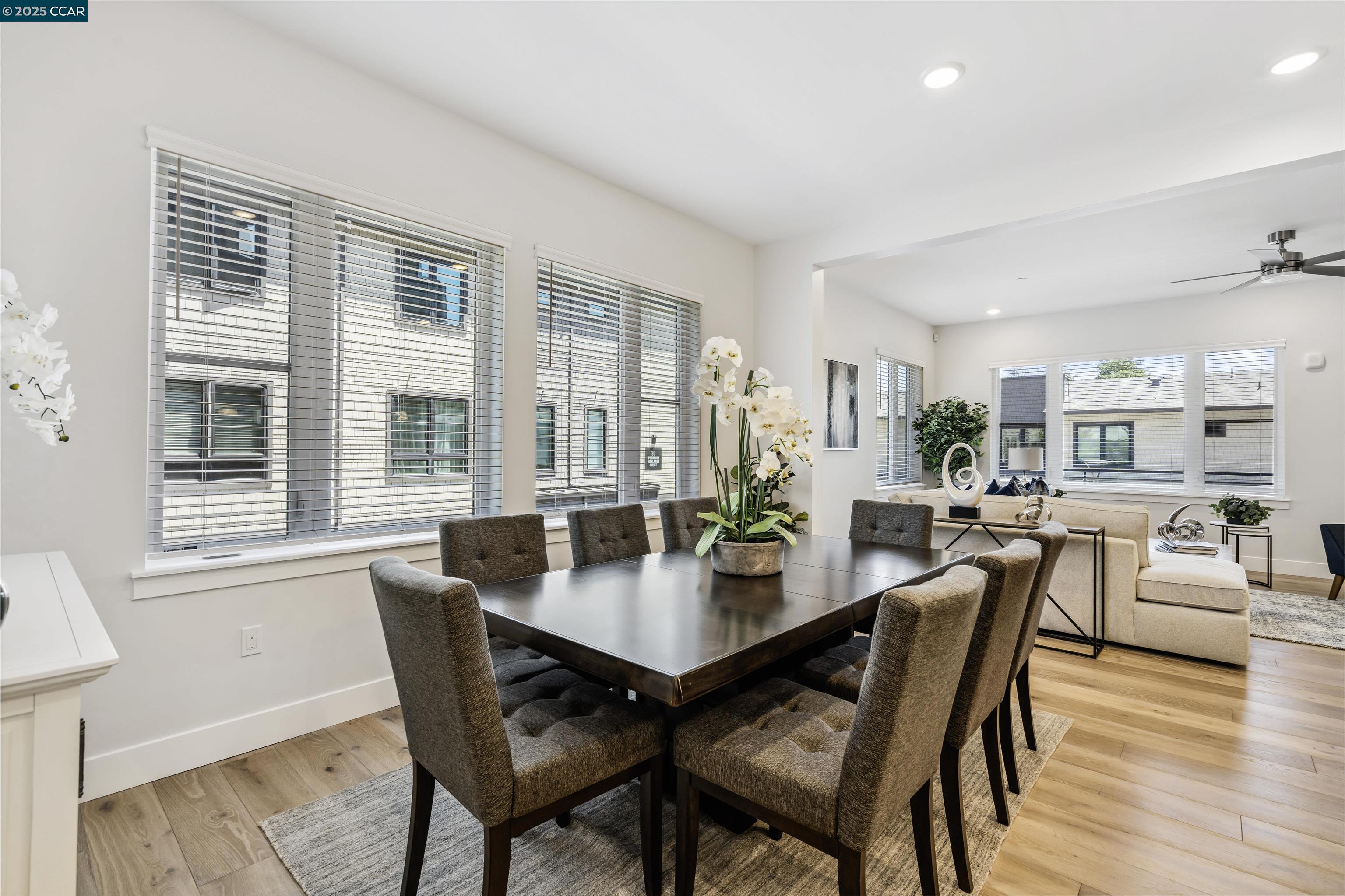 Detail Gallery Image 11 of 12 For 20 Woodbury Highlands Court #10,  Lafayette,  CA 94549-2505 - 3 Beds | 3 Baths
