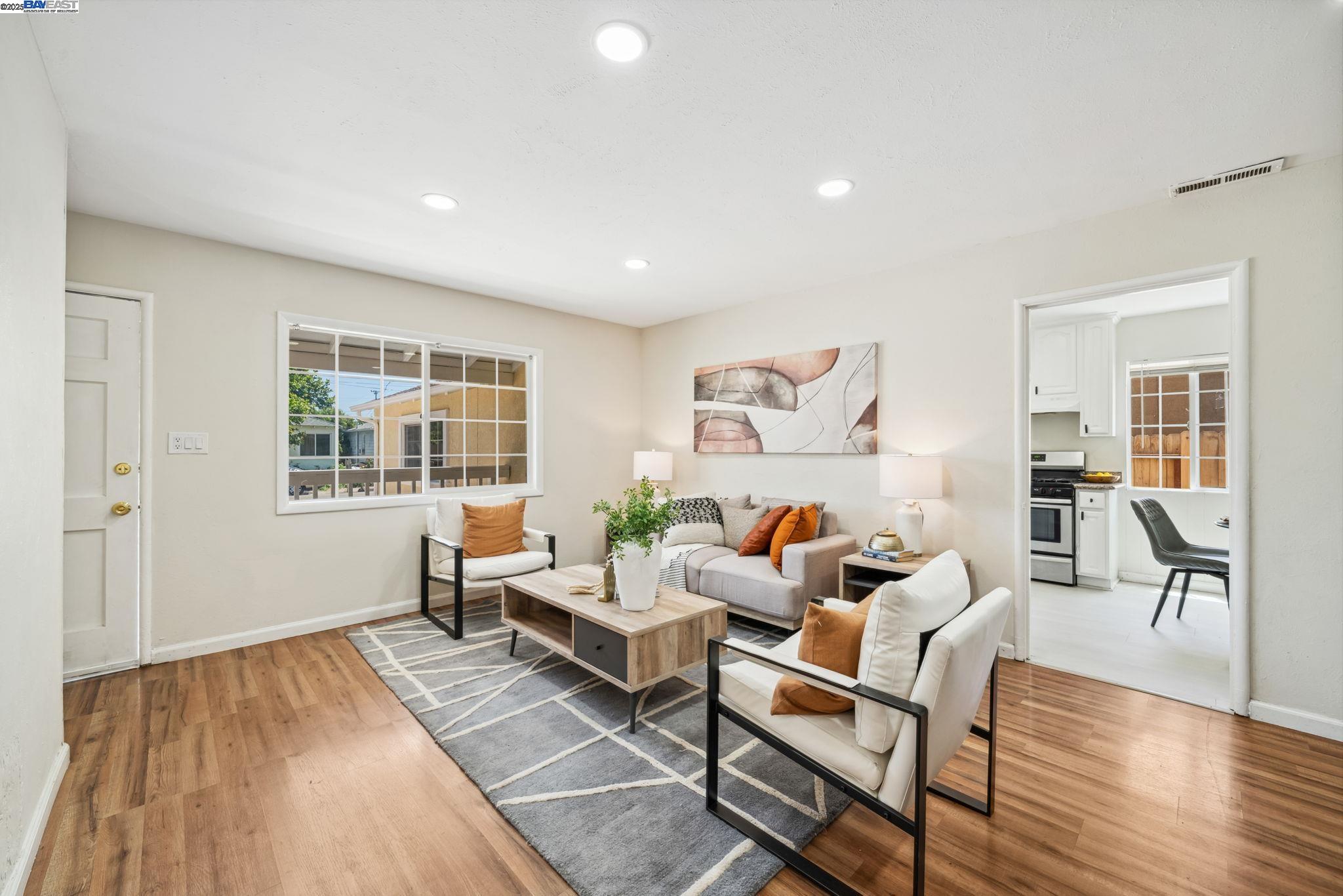 Detail Gallery Image 3 of 30 For 16829 Daryl Ave, San Lorenzo,  CA 94580 - 4 Beds | 2 Baths