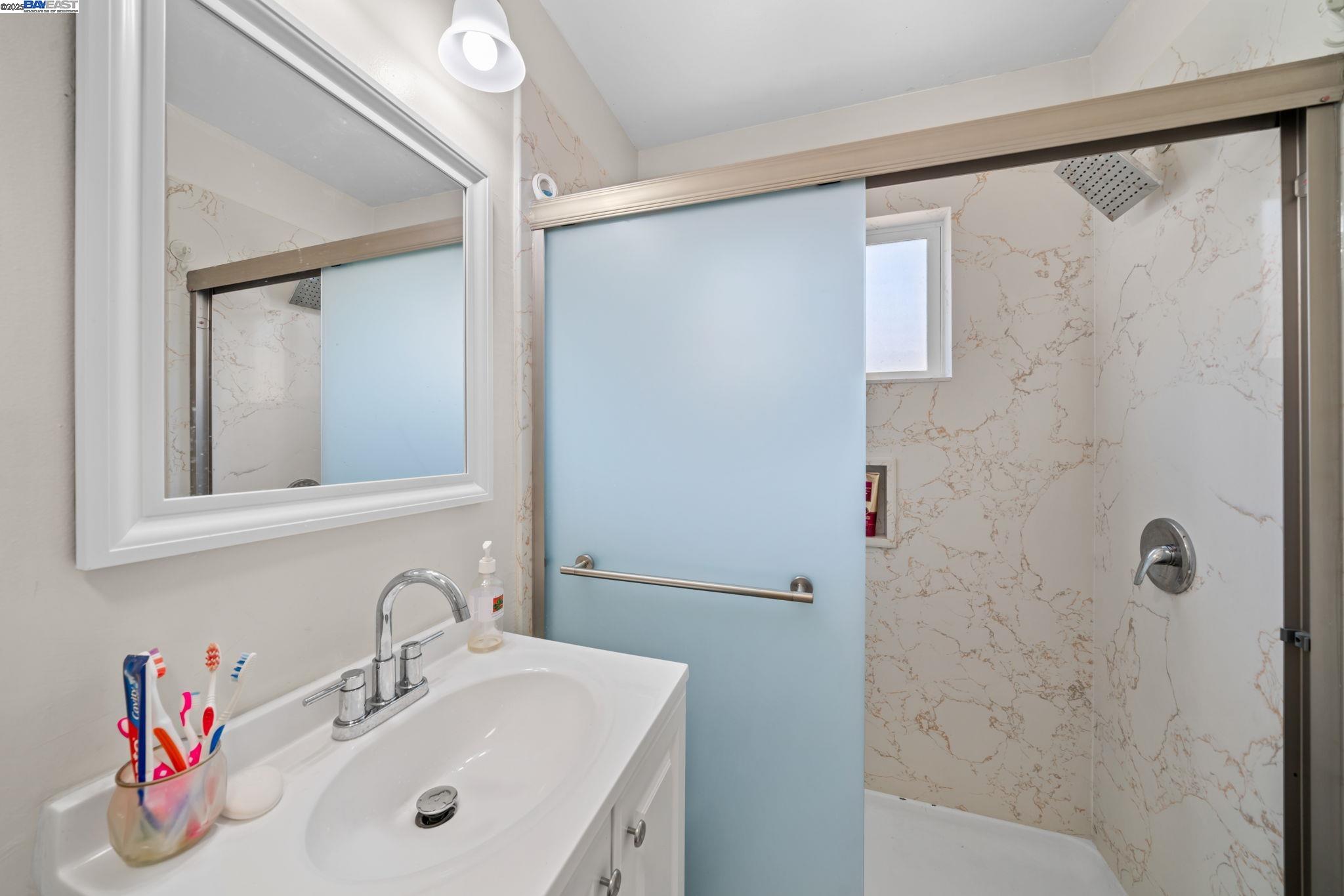 Detail Gallery Image 23 of 30 For 16829 Daryl Ave, San Lorenzo,  CA 94580 - 4 Beds | 2 Baths