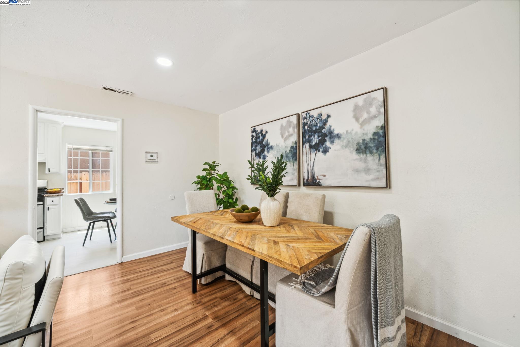 Detail Gallery Image 9 of 30 For 16829 Daryl Ave, San Lorenzo,  CA 94580 - 4 Beds | 2 Baths