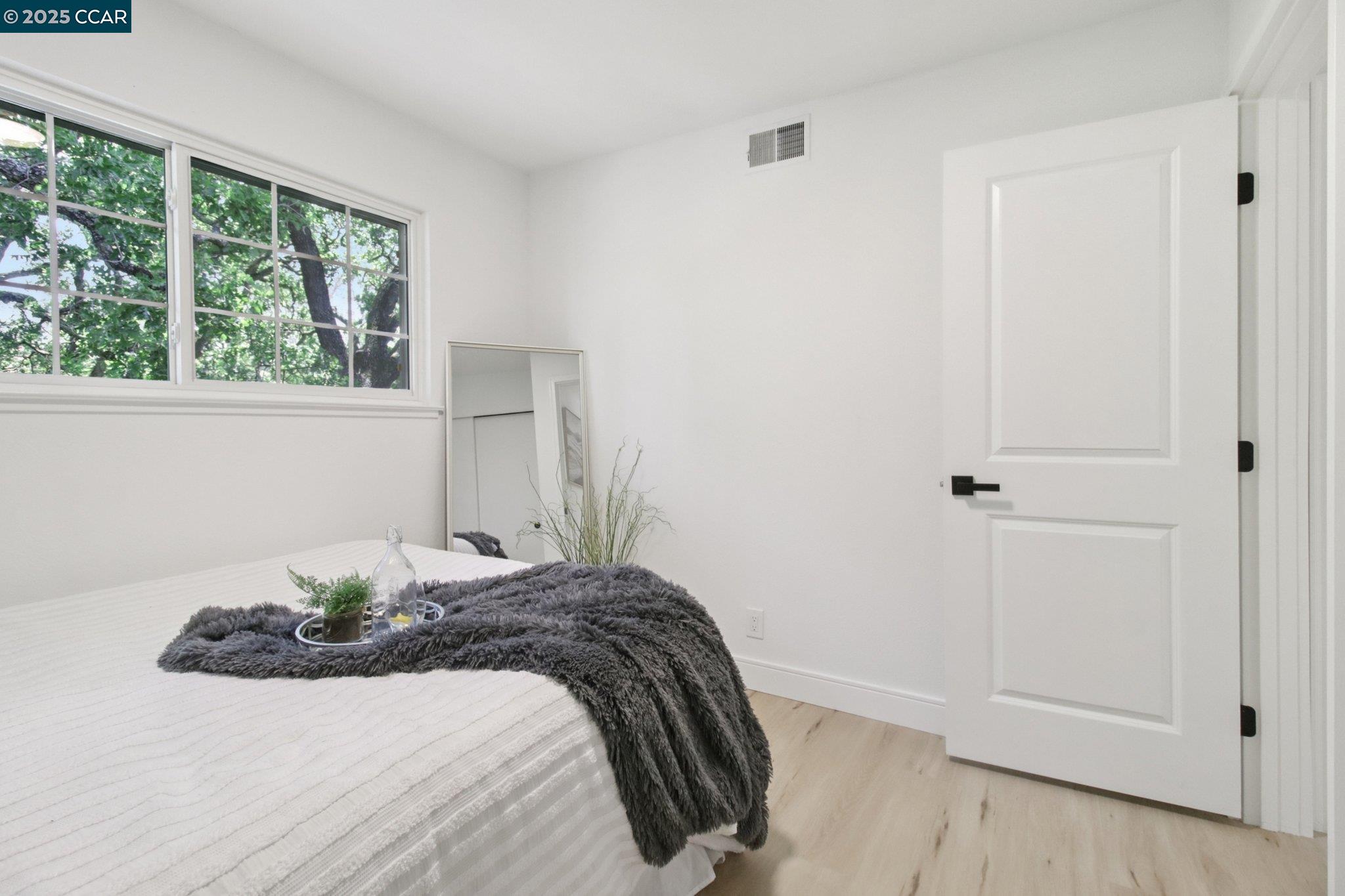 Detail Gallery Image 25 of 31 For 34 Vista Ln, Alamo,  CA 94507 - 4 Beds | 2/1 Baths