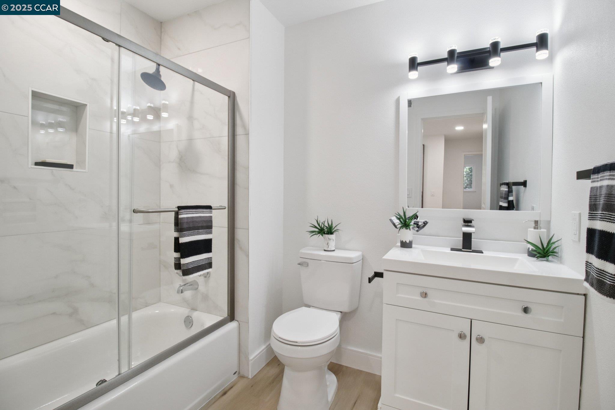 Detail Gallery Image 26 of 31 For 34 Vista Ln, Alamo,  CA 94507 - 4 Beds | 2/1 Baths
