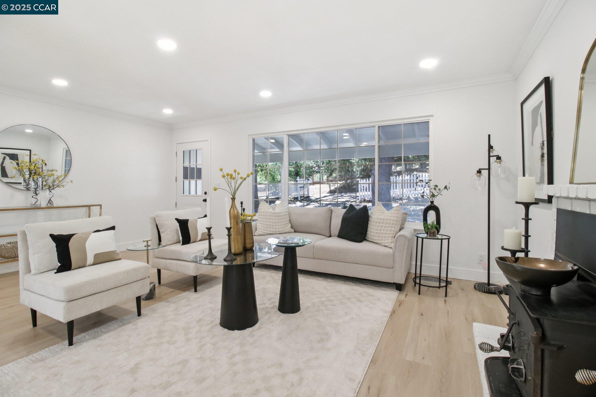 Detail Gallery Image 6 of 31 For 34 Vista Ln, Alamo,  CA 94507 - 4 Beds | 2/1 Baths