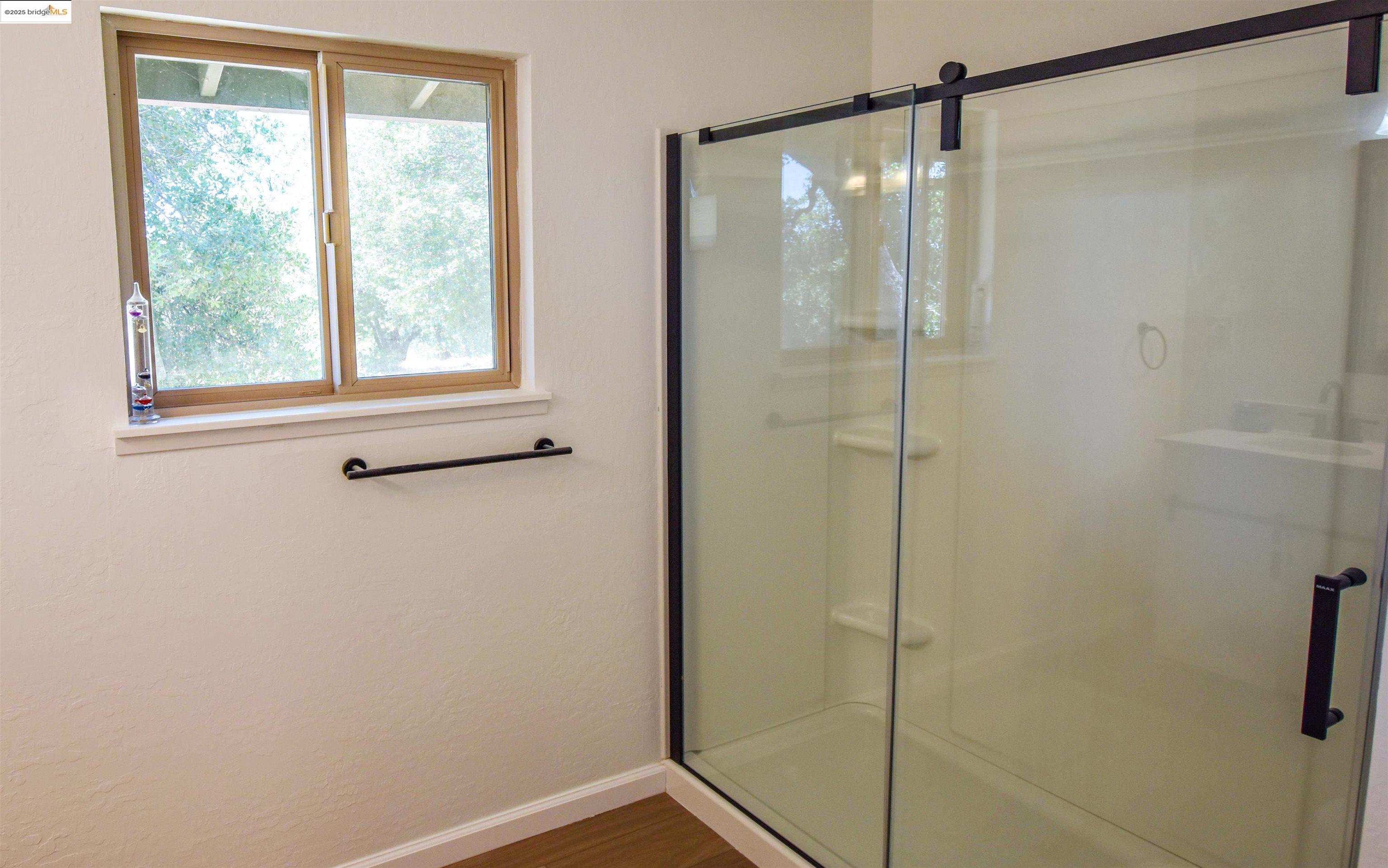 Detail Gallery Image 21 of 38 For 20456 Skyline Rd, Tuolumne,  CA 95379 - 4 Beds | 3 Baths