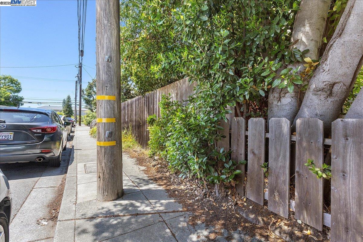 Detail Gallery Image 16 of 18 For 310 Spruce St, Alameda,  CA 94501 - – Beds | – Baths