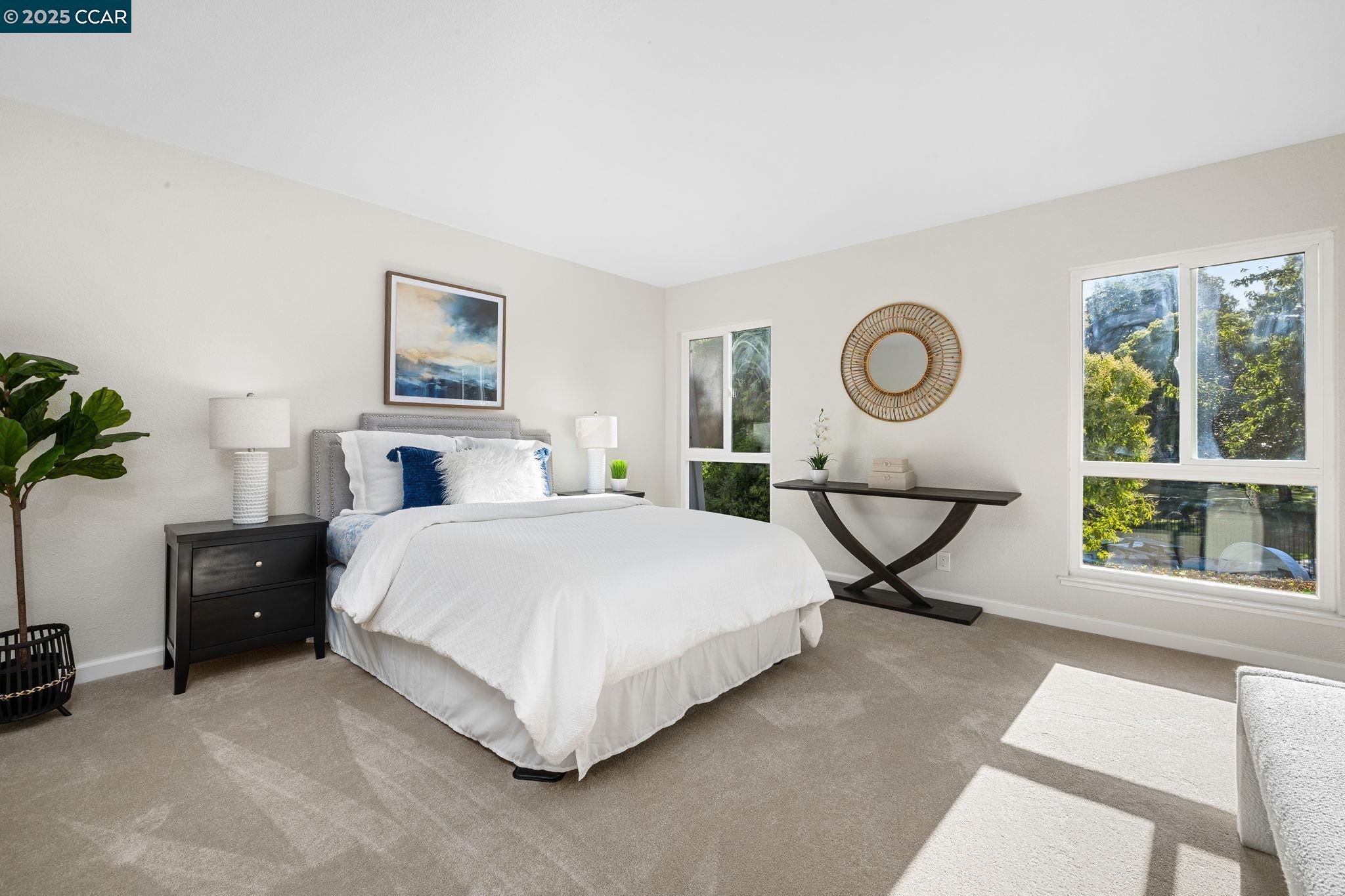 Detail Gallery Image 14 of 37 For 9 Glen Dr, Fairfax,  CA 94930 - 4 Beds | 2/1 Baths