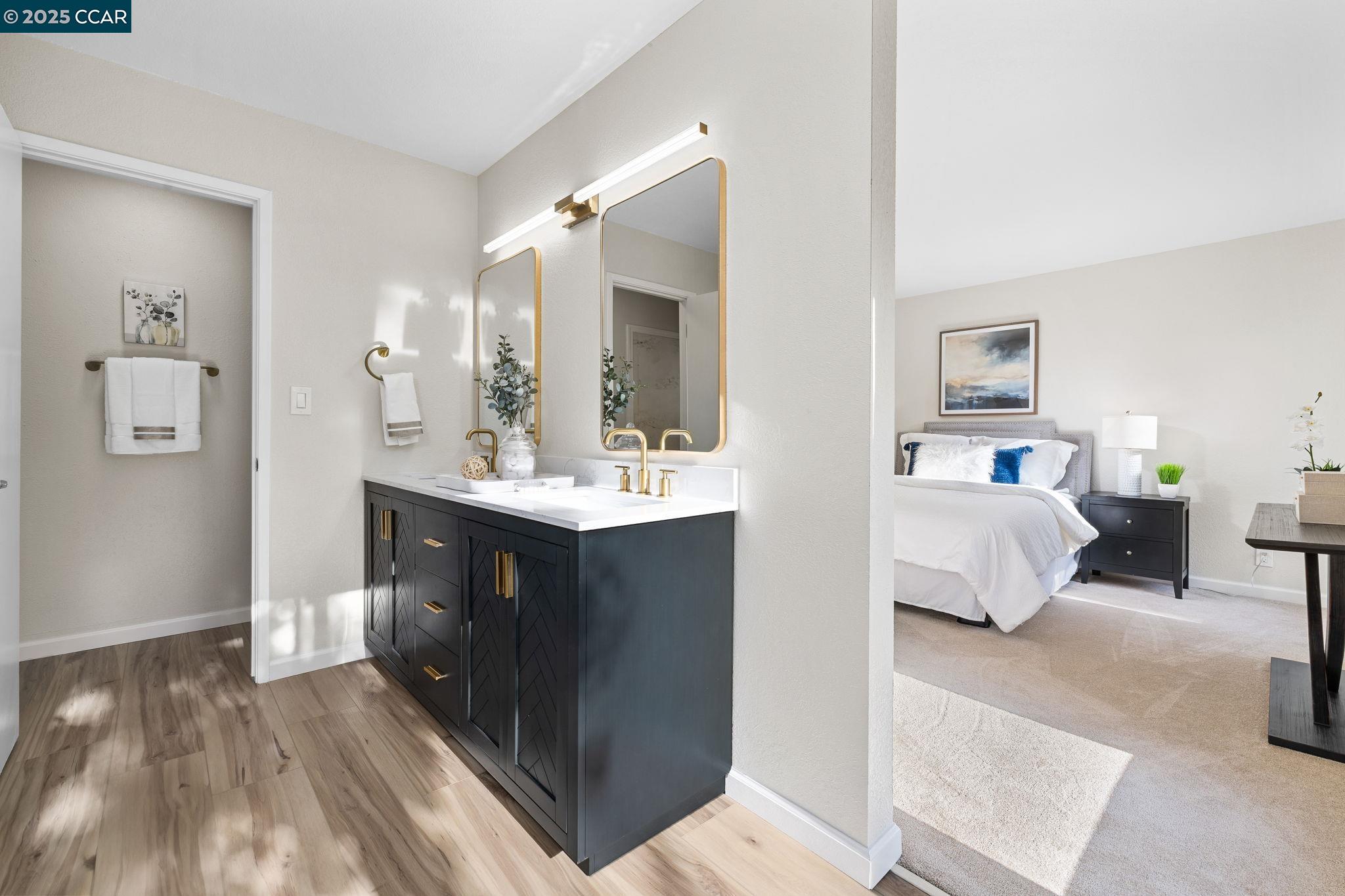 Detail Gallery Image 16 of 37 For 9 Glen Dr, Fairfax,  CA 94930 - 4 Beds | 2/1 Baths