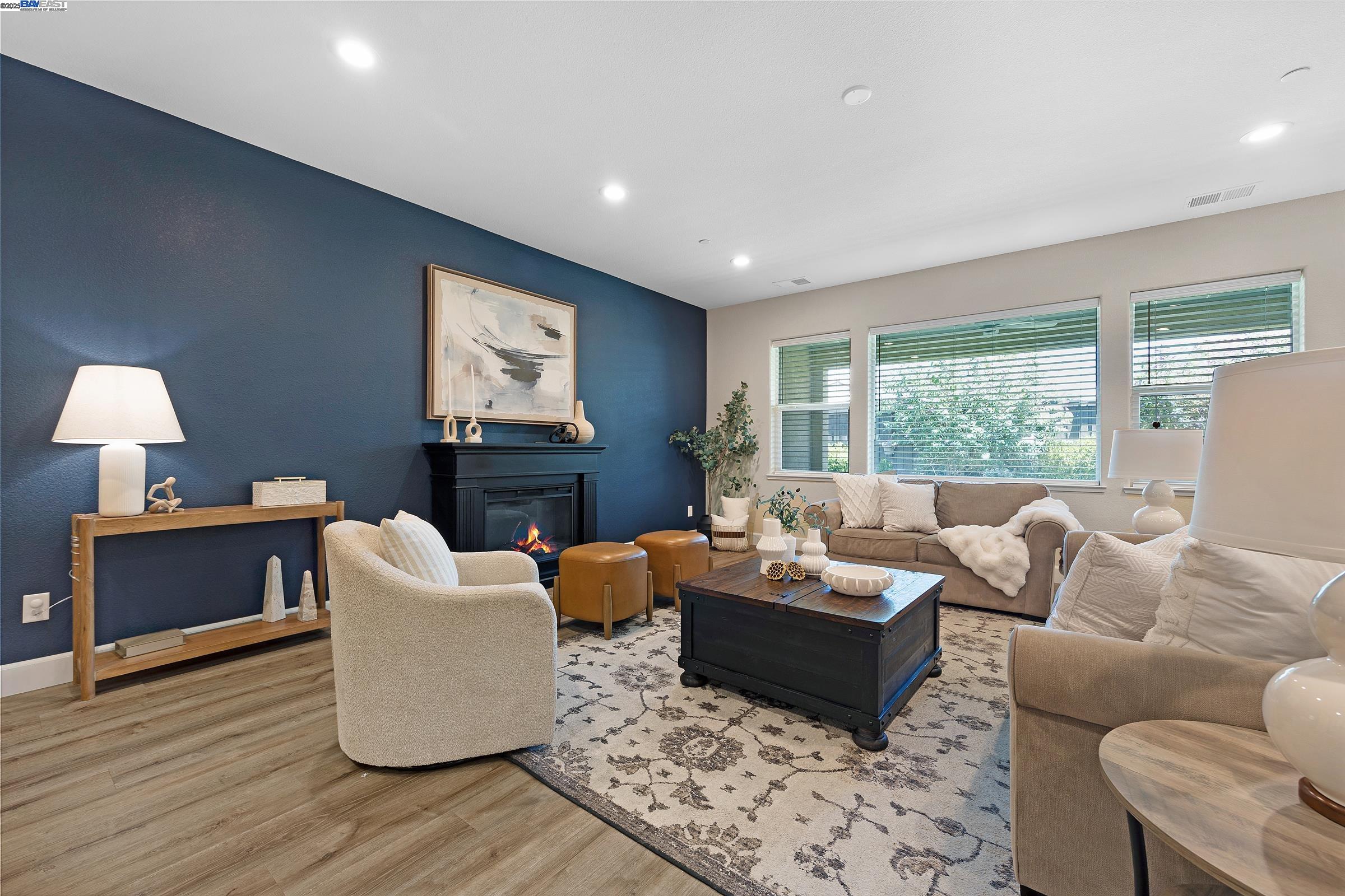 Detail Gallery Image 2 of 24 For 4650 Martha Ave, Tracy,  CA 95377 - 4 Beds | 2/1 Baths