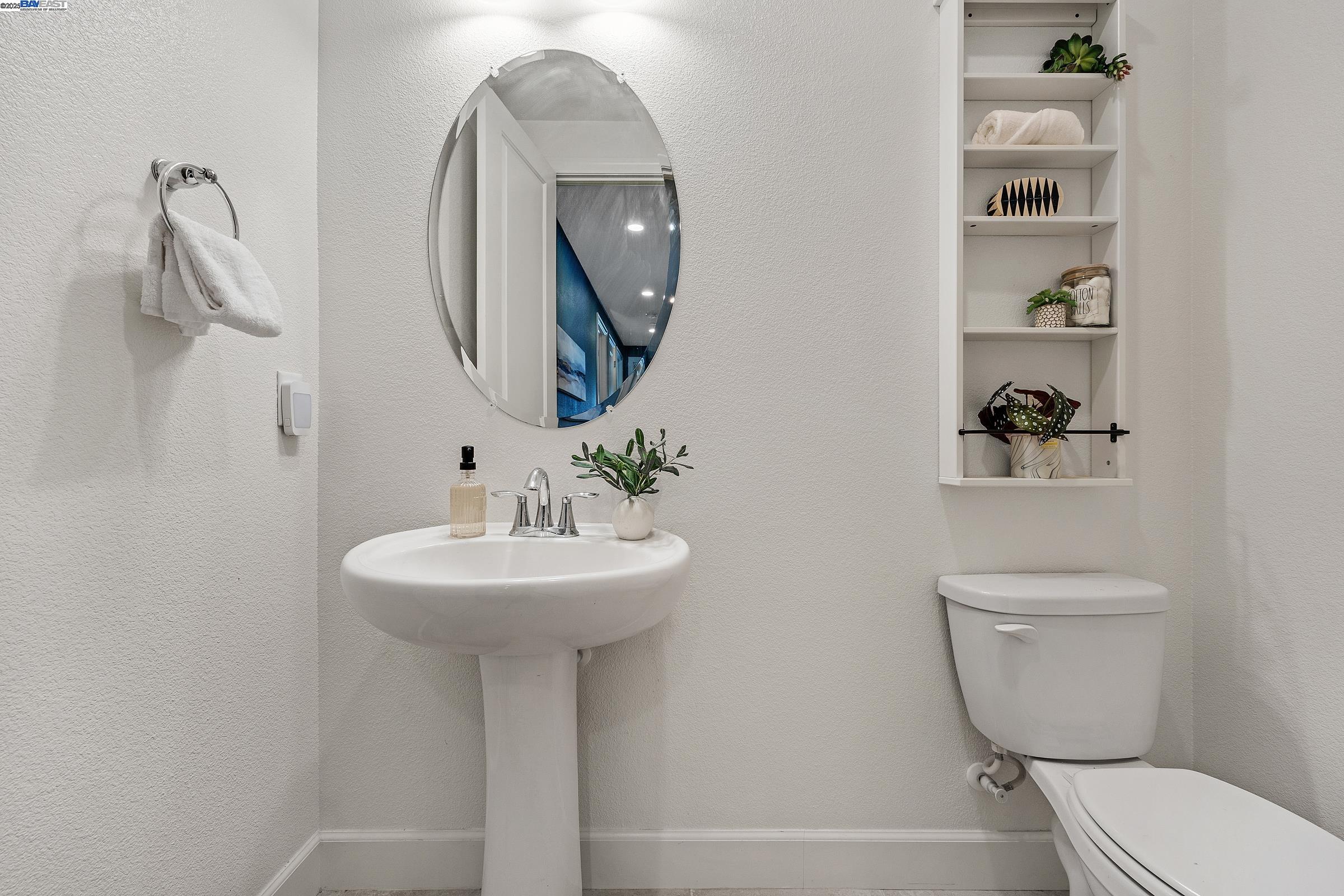 Detail Gallery Image 19 of 24 For 4650 Martha Ave, Tracy,  CA 95377 - 4 Beds | 2/1 Baths