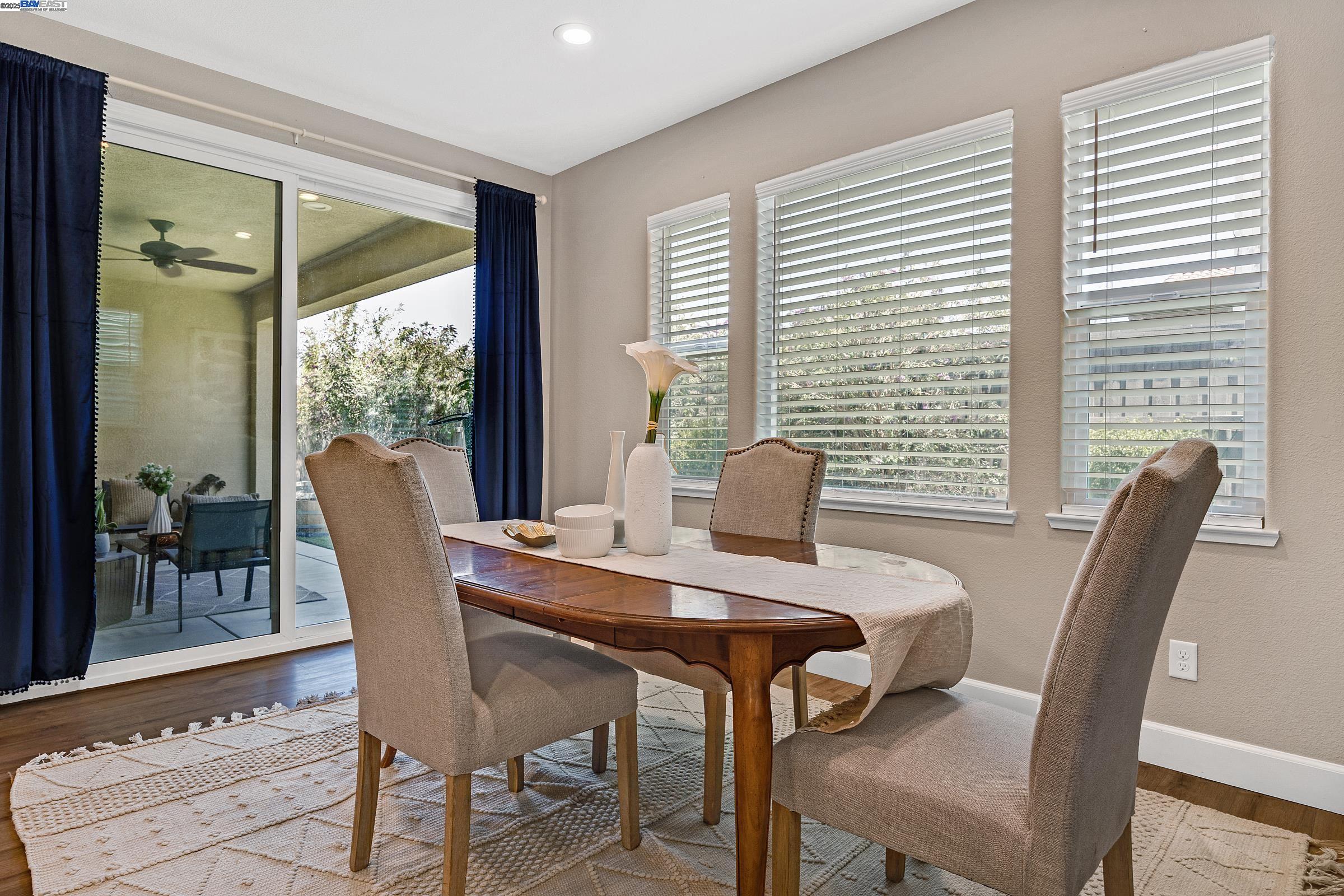 Detail Gallery Image 8 of 24 For 4650 Martha Ave, Tracy,  CA 95377 - 4 Beds | 2/1 Baths