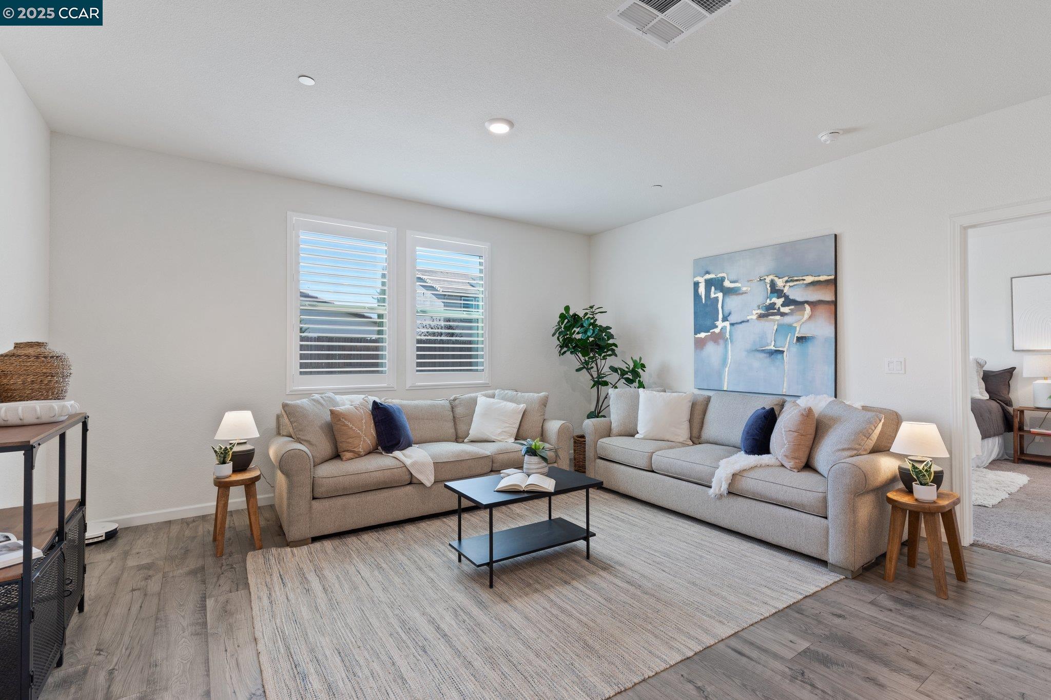 Detail Gallery Image 16 of 39 For 15477 Port Washington St, Lathrop,  CA 95330 - 3 Beds | 2 Baths