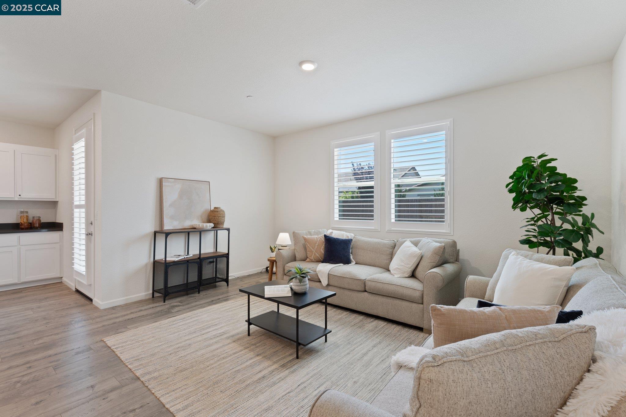 Detail Gallery Image 17 of 39 For 15477 Port Washington St, Lathrop,  CA 95330 - 3 Beds | 2 Baths