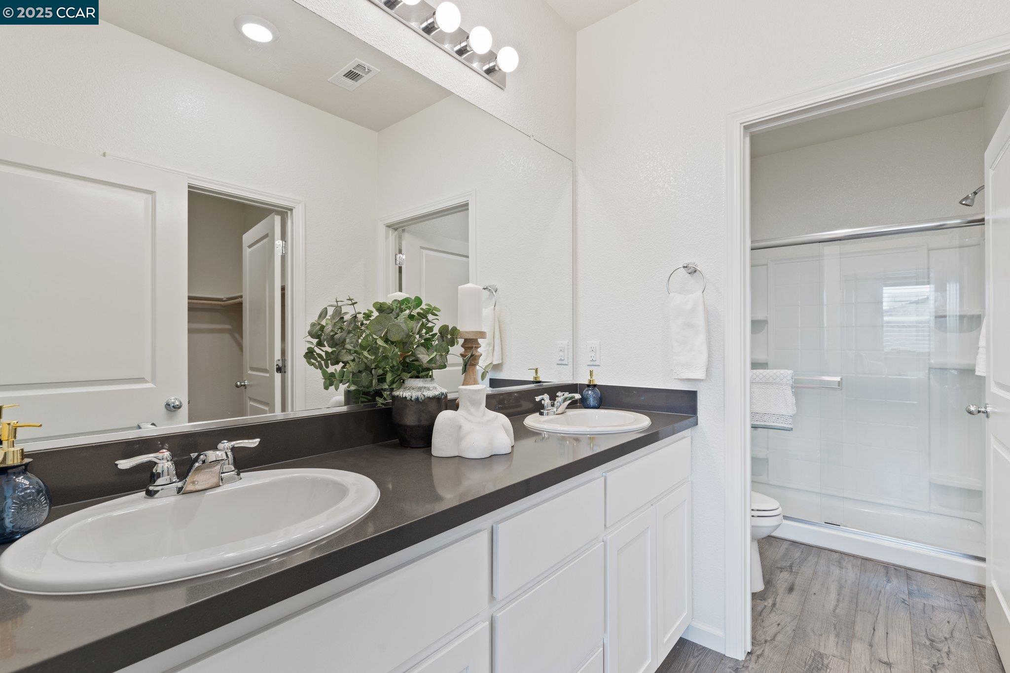 Detail Gallery Image 24 of 39 For 15477 Port Washington St, Lathrop,  CA 95330 - 3 Beds | 2 Baths