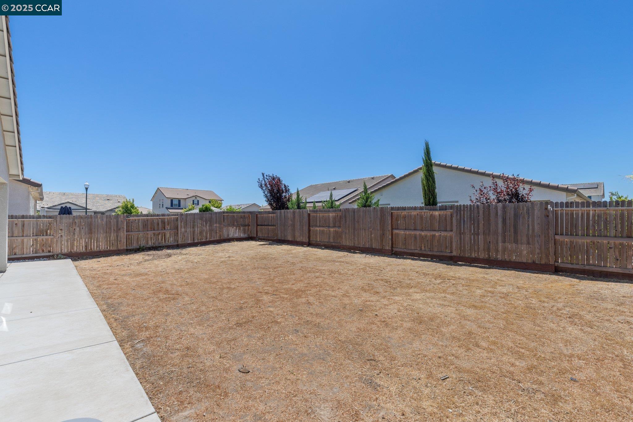 Detail Gallery Image 10 of 39 For 15477 Port Washington St, Lathrop,  CA 95330 - 3 Beds | 2 Baths