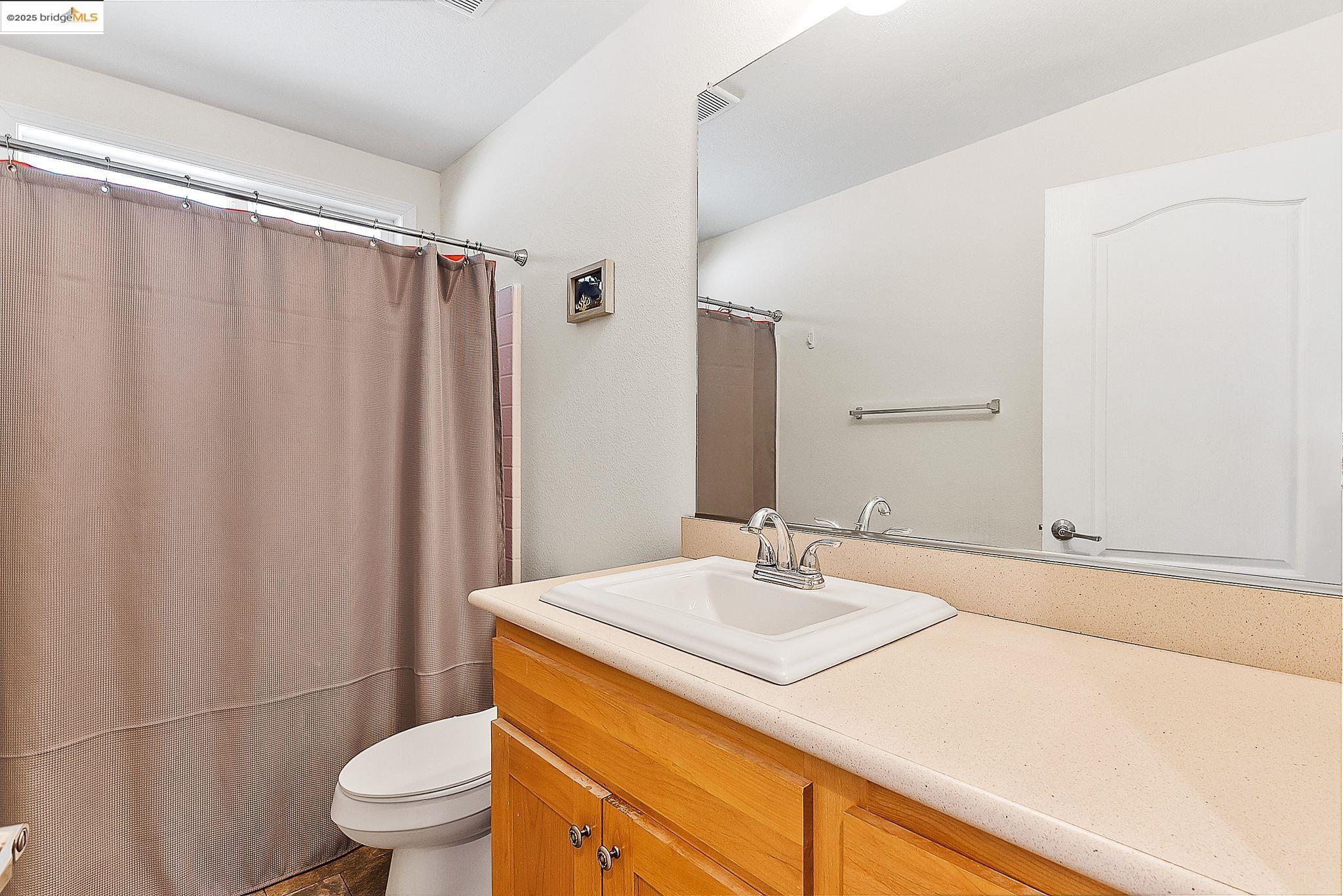 Detail Gallery Image 18 of 37 For 156 Tiki Ln, Pittsburg,  CA 94565 - 3 Beds | 2 Baths