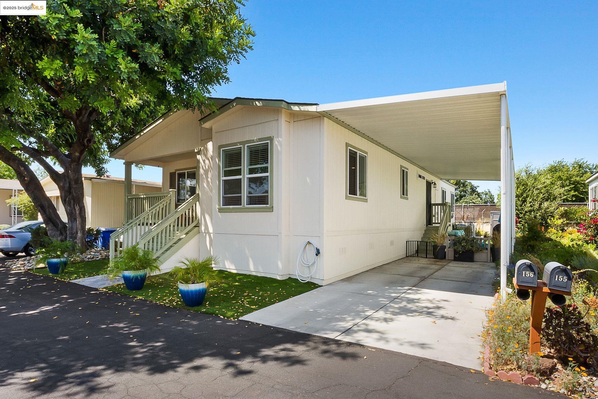Detail Gallery Image 3 of 37 For 156 Tiki Ln, Pittsburg,  CA 94565 - 3 Beds | 2 Baths