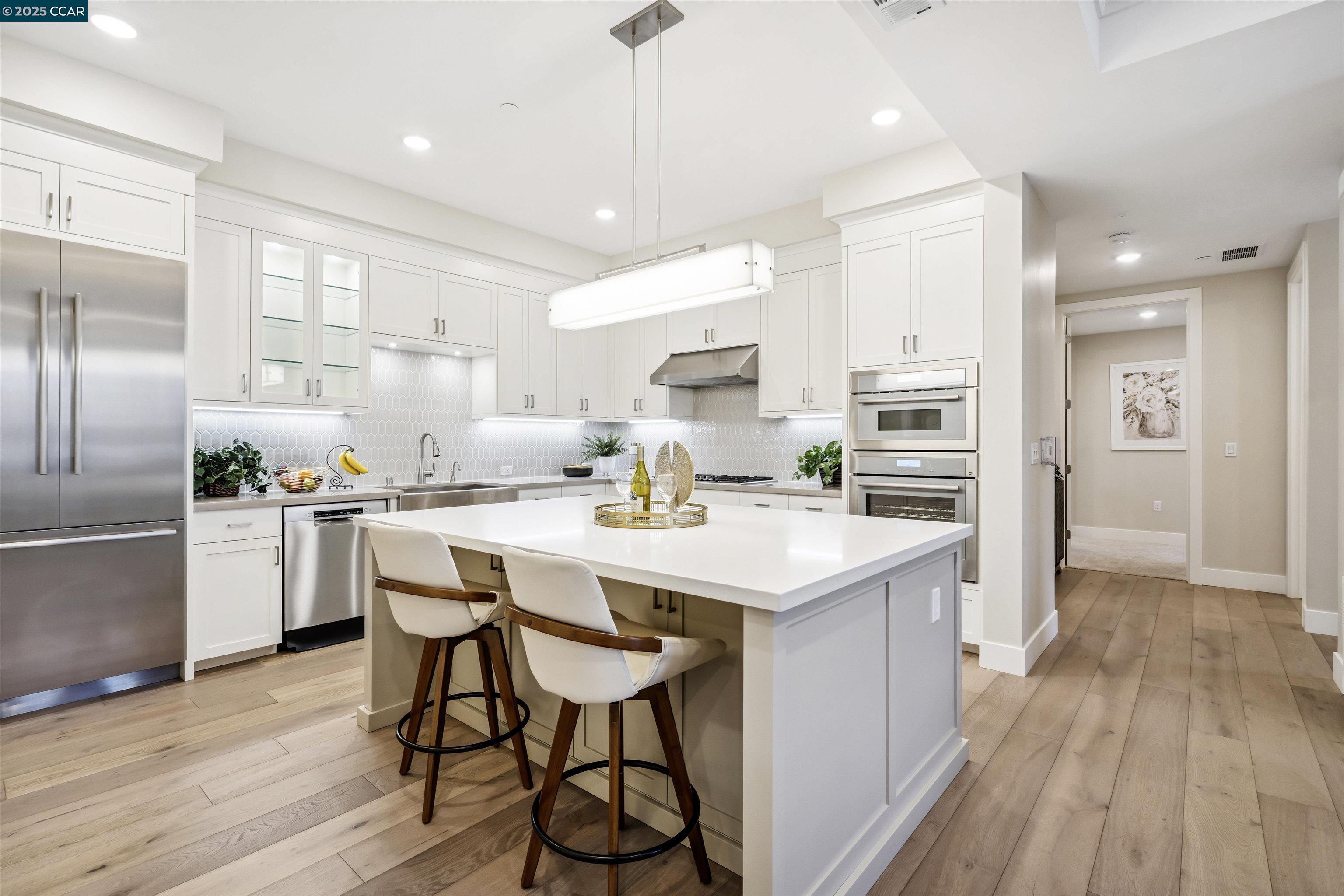 Detail Gallery Image 1 of 1 For 20 Woodbury Highlands Court #12,  Lafayette,  CA 94549-2505 - 2 Beds | 2/1 Baths