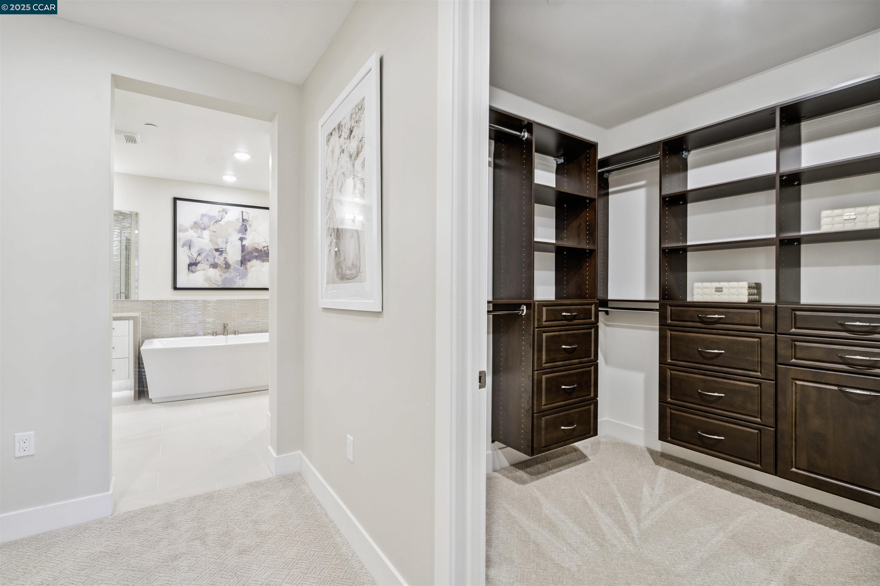 Detail Gallery Image 12 of 18 For 20 Woodbury Highlands Court #12,  Lafayette,  CA 94549-2505 - 2 Beds | 2/1 Baths
