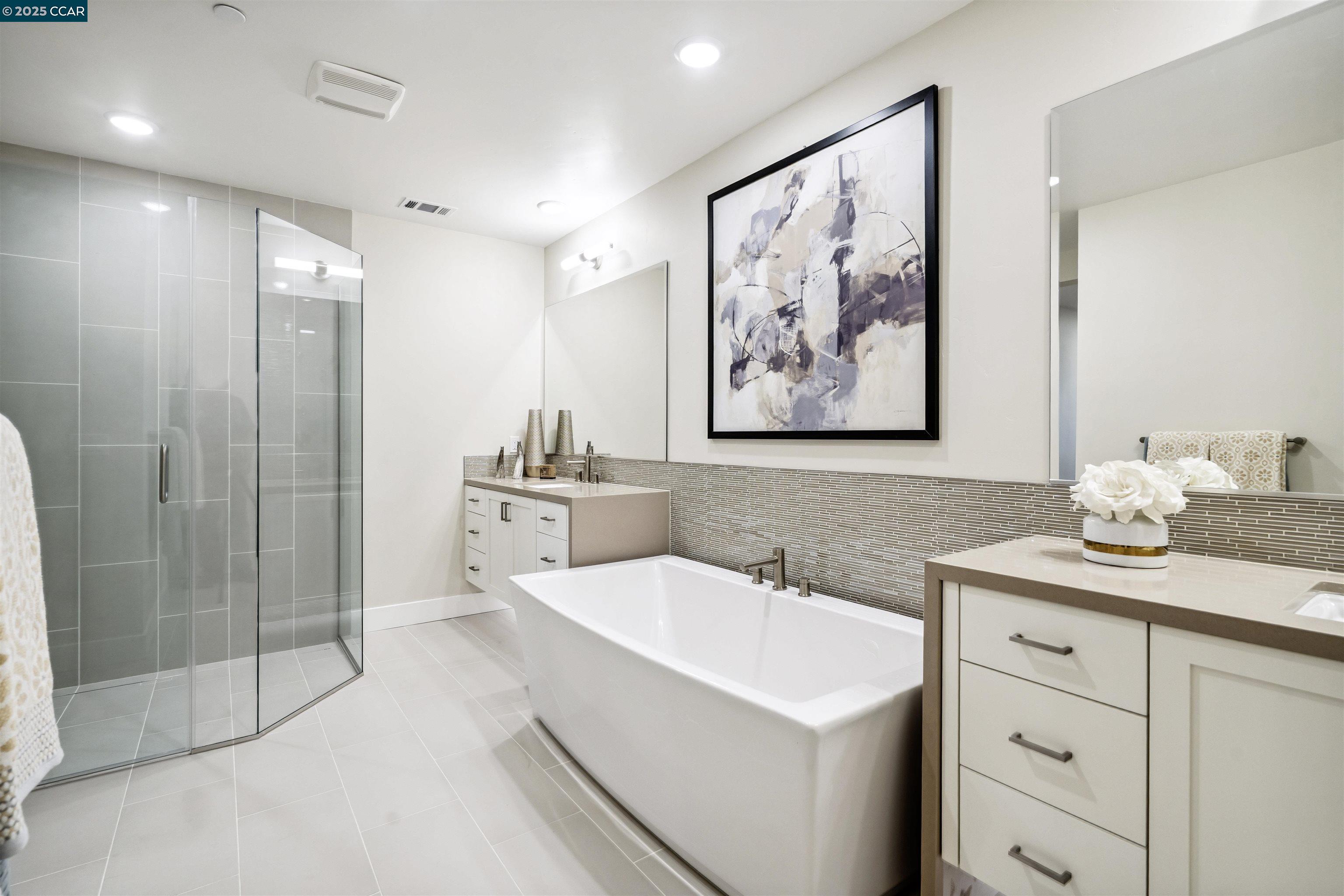 Detail Gallery Image 13 of 18 For 20 Woodbury Highlands Court #12,  Lafayette,  CA 94549-2505 - 2 Beds | 2/1 Baths