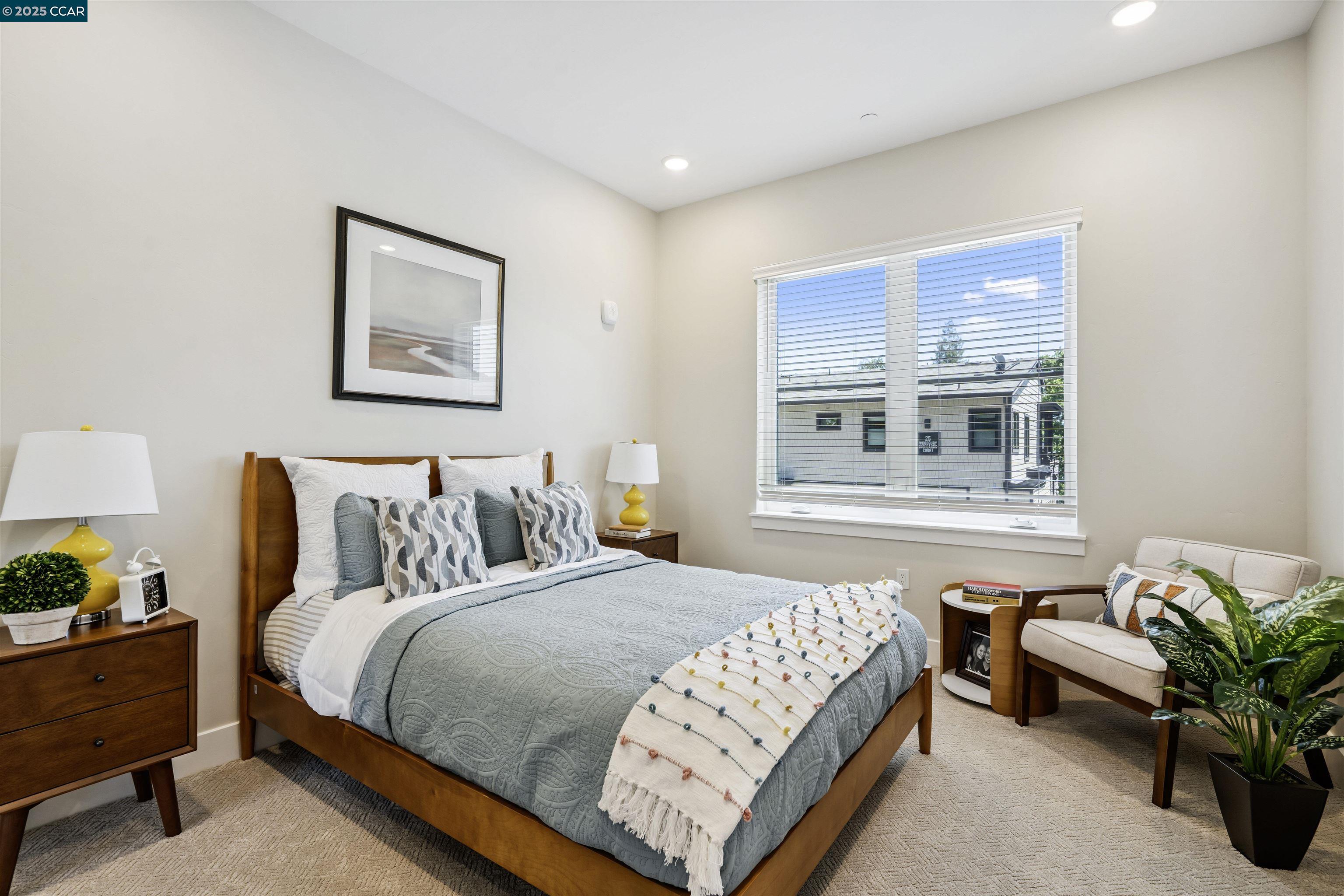 Detail Gallery Image 16 of 18 For 20 Woodbury Highlands Court #12,  Lafayette,  CA 94549-2505 - 2 Beds | 2/1 Baths