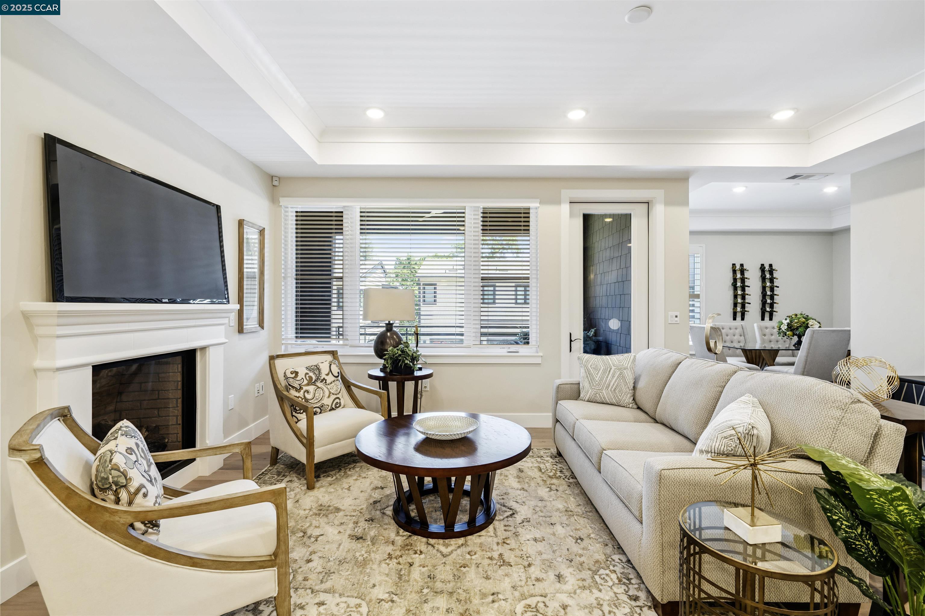 Detail Gallery Image 4 of 18 For 20 Woodbury Highlands Court #12,  Lafayette,  CA 94549-2505 - 2 Beds | 2/1 Baths
