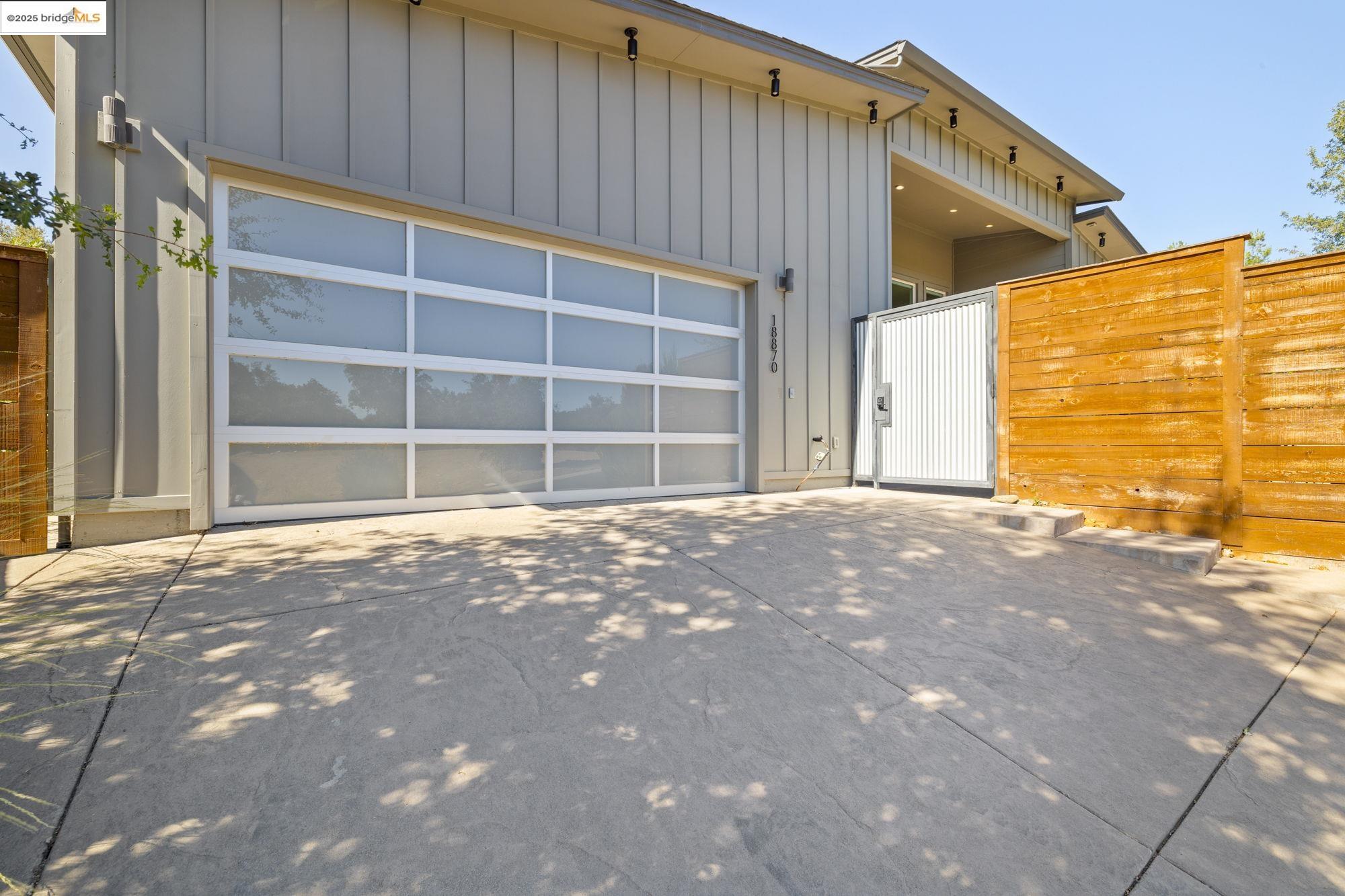 Detail Gallery Image 3 of 37 For 18870 Old Bridge Rd, Jamestown,  CA 95327 - 3 Beds | 2 Baths