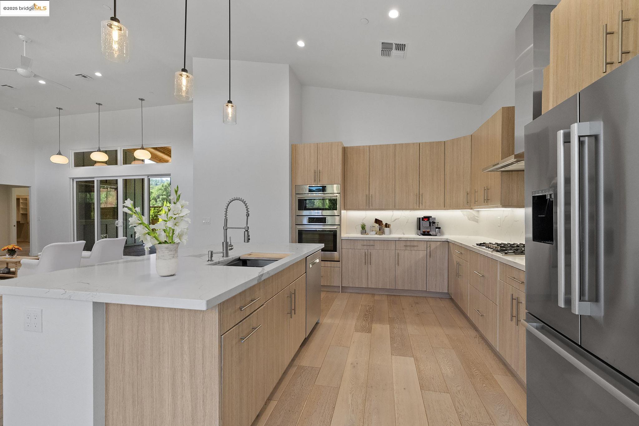 Detail Gallery Image 9 of 37 For 18870 Old Bridge Rd, Jamestown,  CA 95327 - 3 Beds | 2 Baths