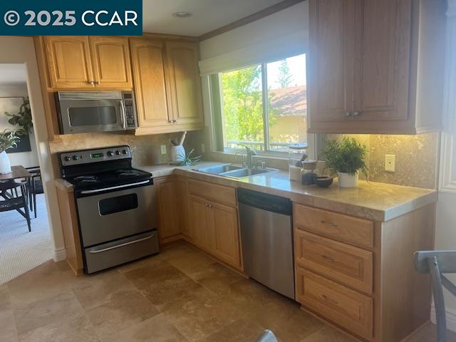 Photo #5: 41102267 Listing: Photo #5