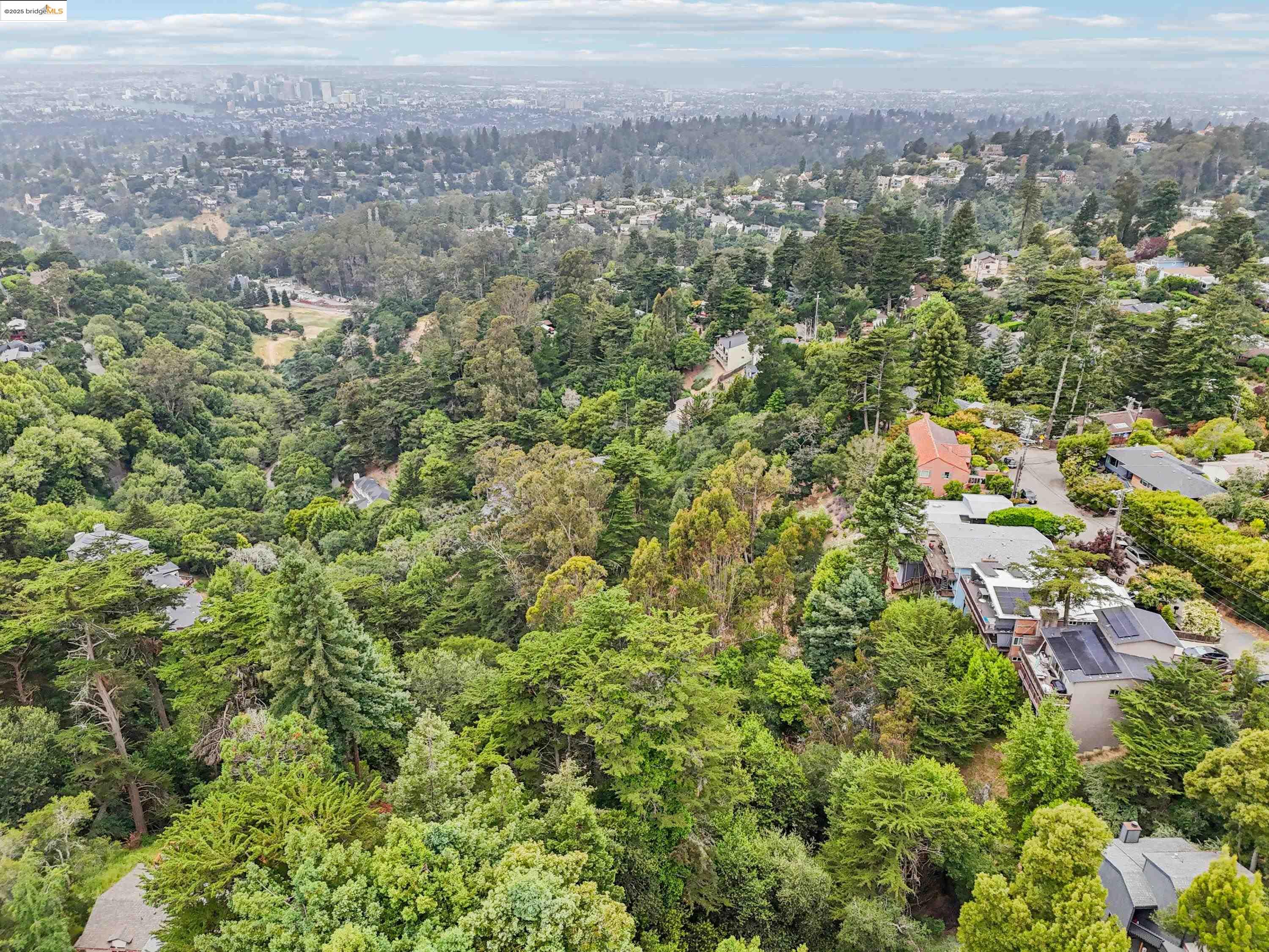 Detail Gallery Image 11 of 13 For Girvin Dr, Oakland,  CA 94603 - – Beds | – Baths