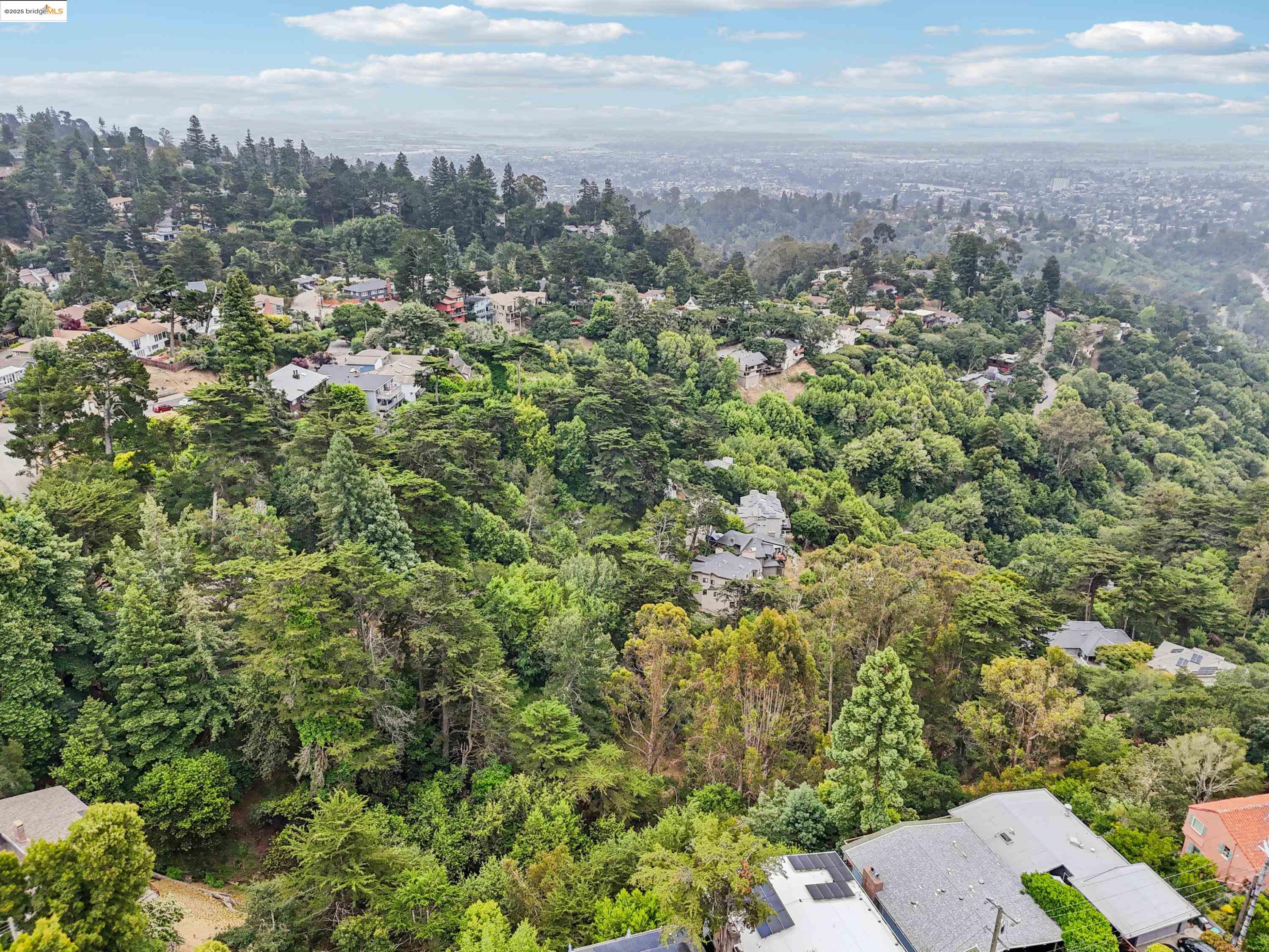 Detail Gallery Image 10 of 13 For Girvin Dr, Oakland,  CA 94603 - – Beds | – Baths