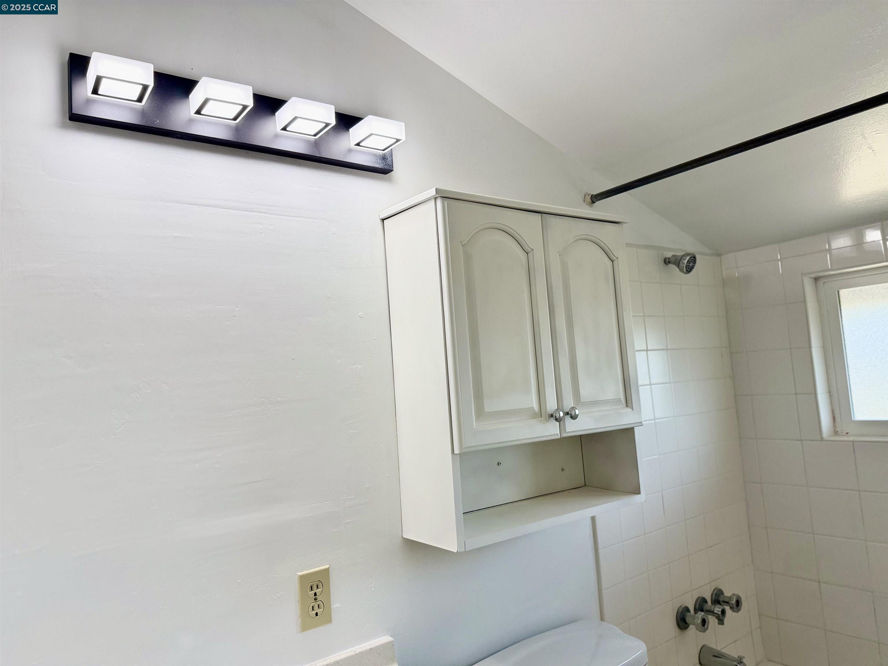 Detail Gallery Image 28 of 36 For 19 Flamingo Ct, American Canyon,  CA 94503 - 4 Beds | 2 Baths