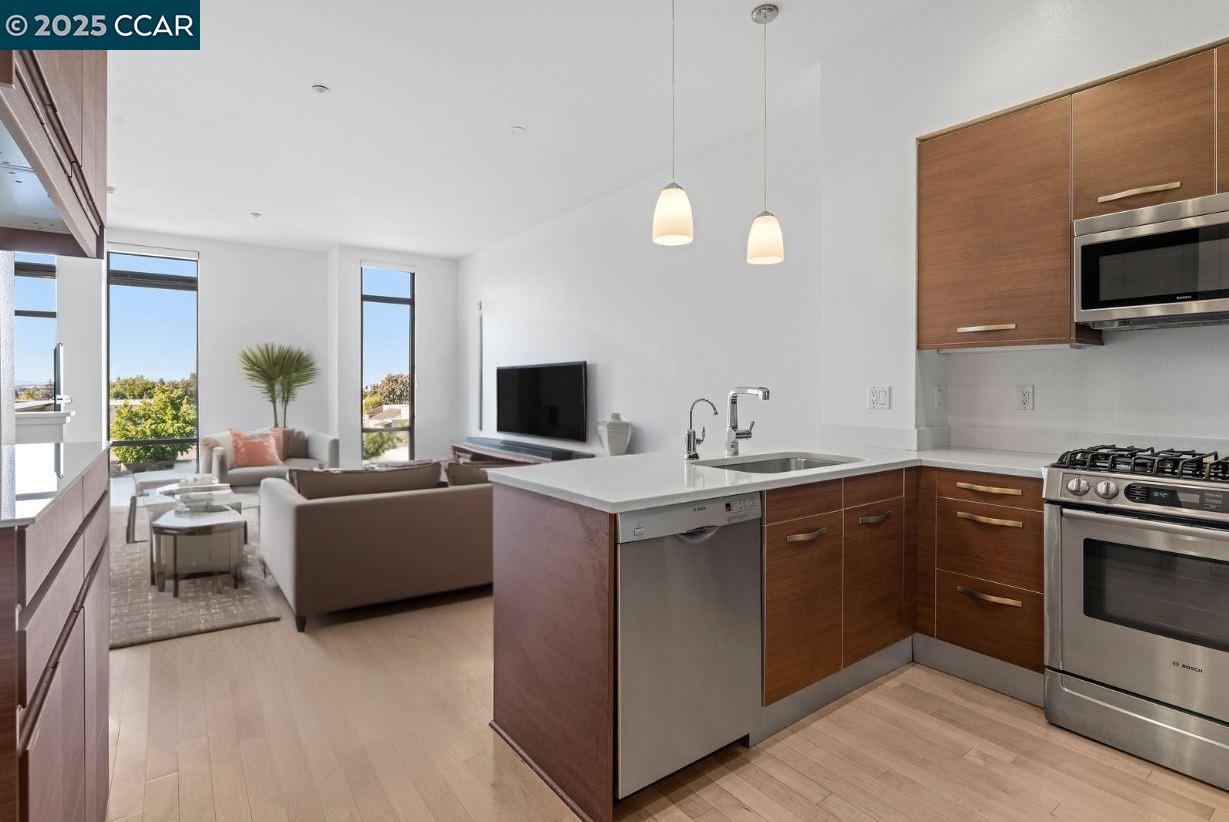 Photo #3: 41102273 Listing 