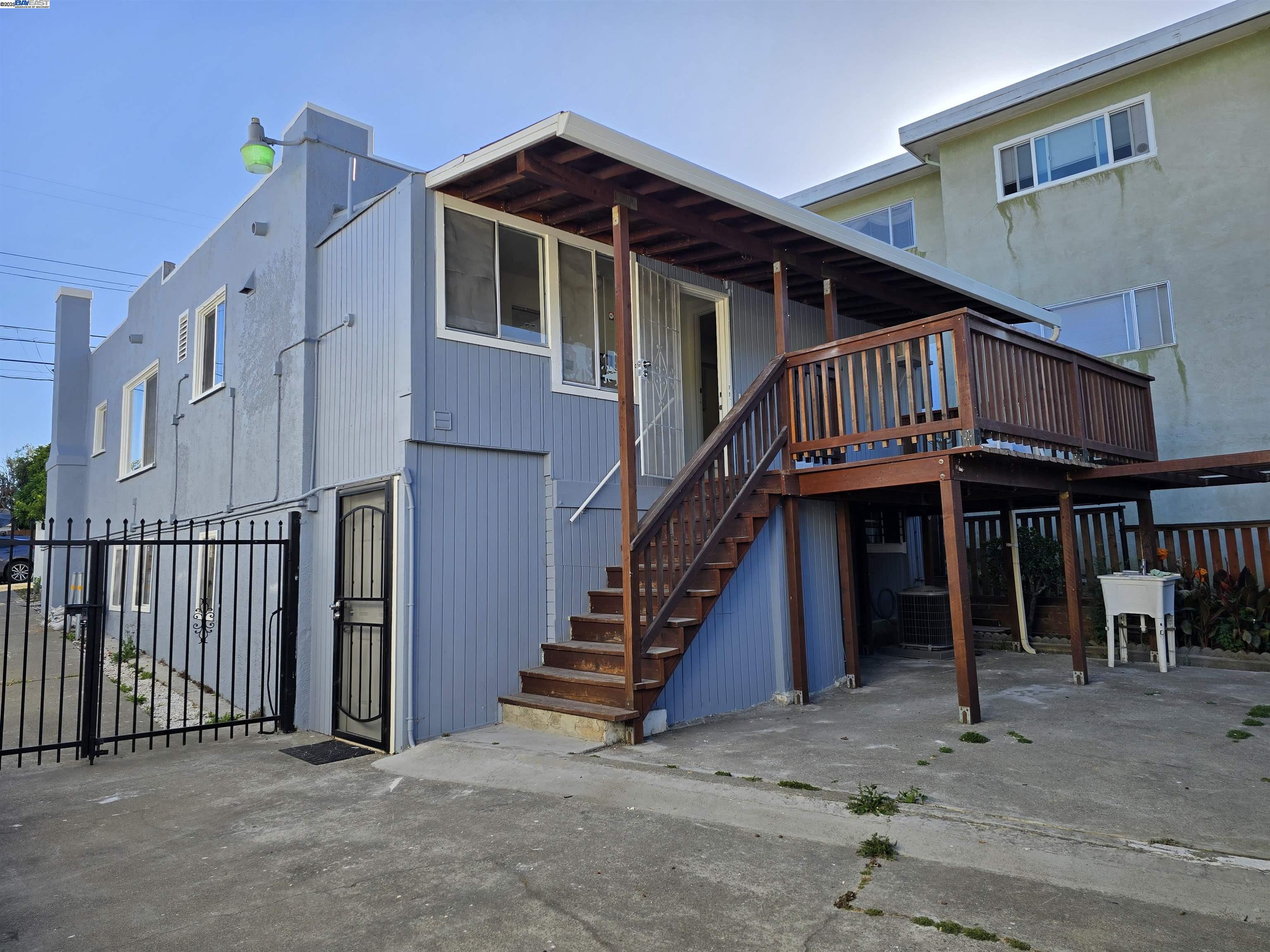 2954 Delaware St, Oakland, California 94602, 3 Bedrooms Bedrooms, 6 Rooms Rooms,1 BathroomBathrooms,Residential,For Sale,2954 Delaware St,41102282